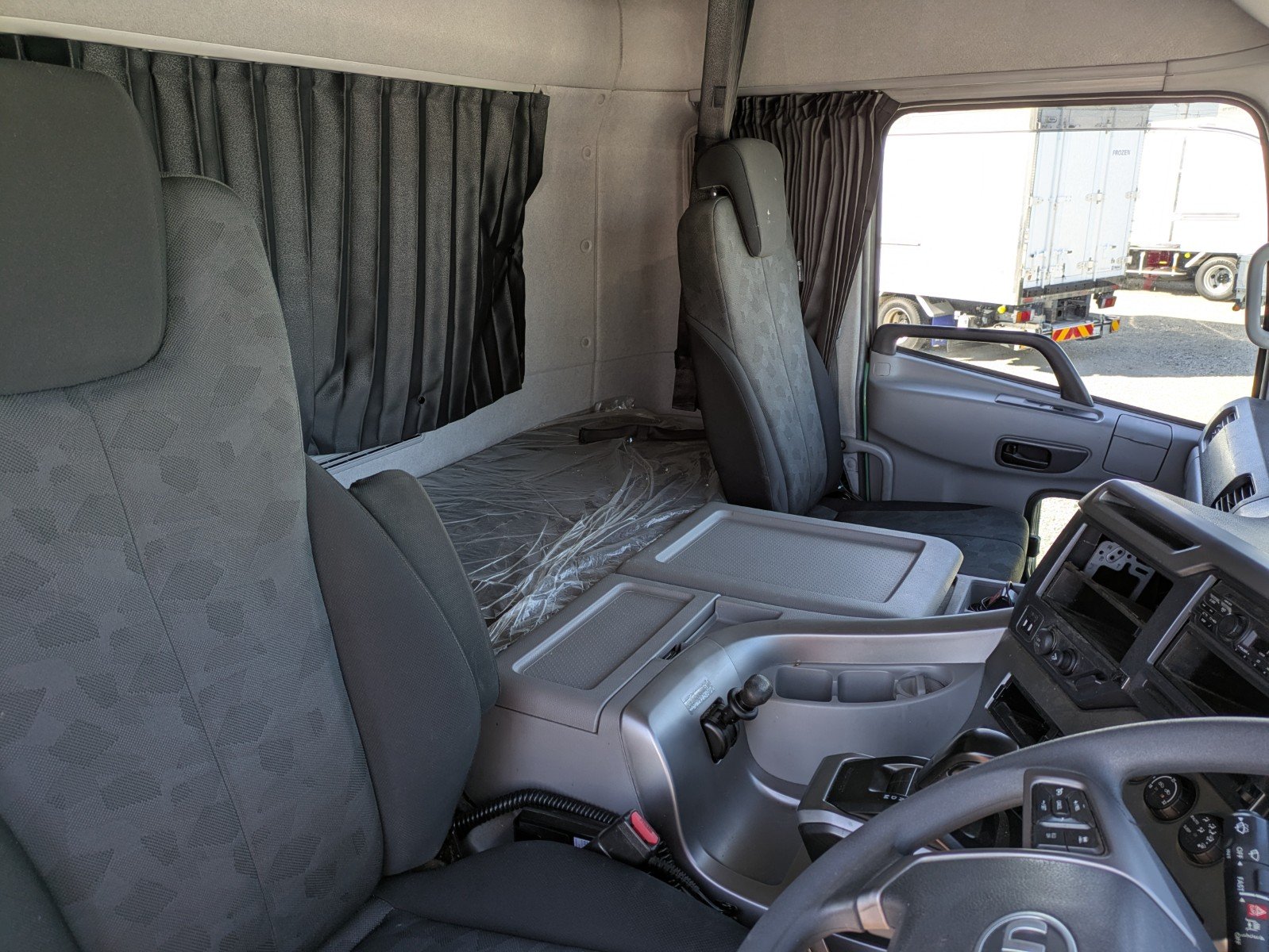 vehicle_image_20260218164803dGmLIlHk07.jpg