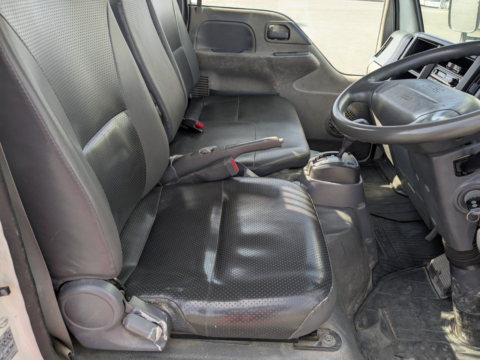 vehicle_image_20260206172626FV7V37YnMQ.jpg