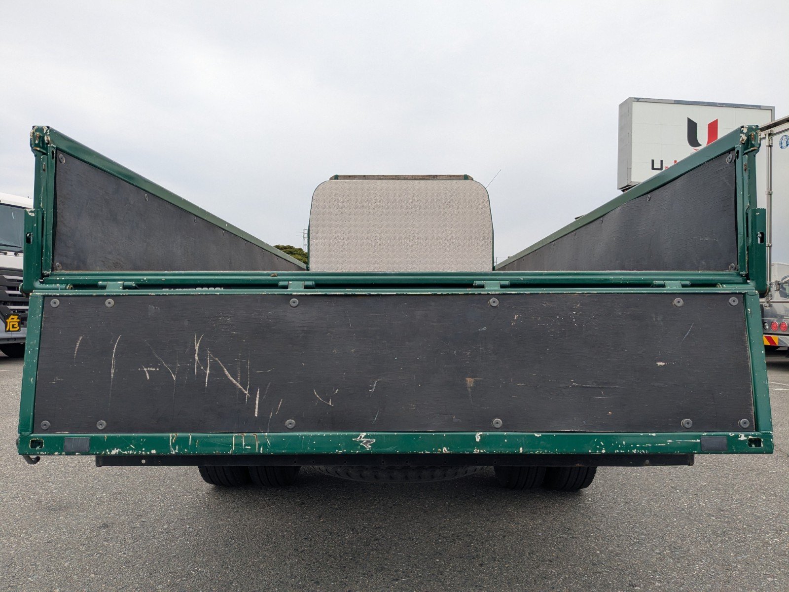 vehicle_image_20260126183711rkYjrn9r5f.jpg