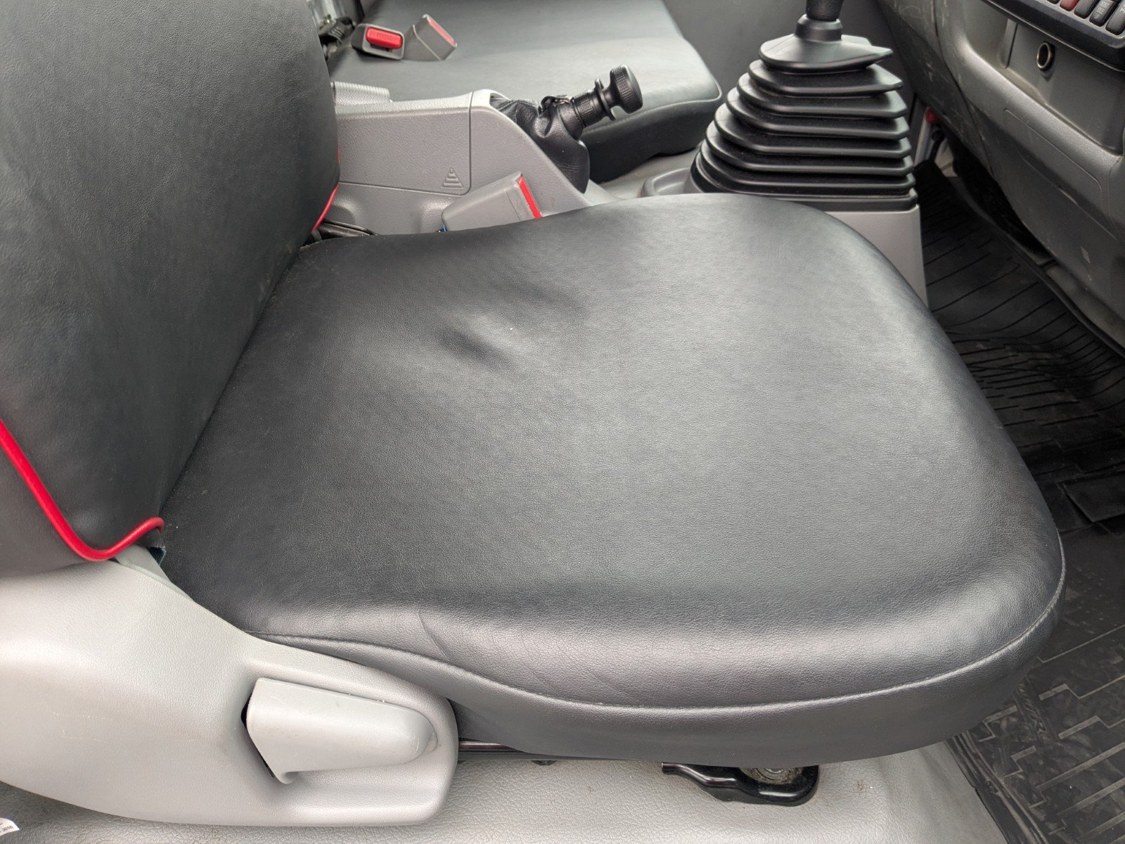 vehicle_image_2026012618372572gKWfq7Eu.jpg