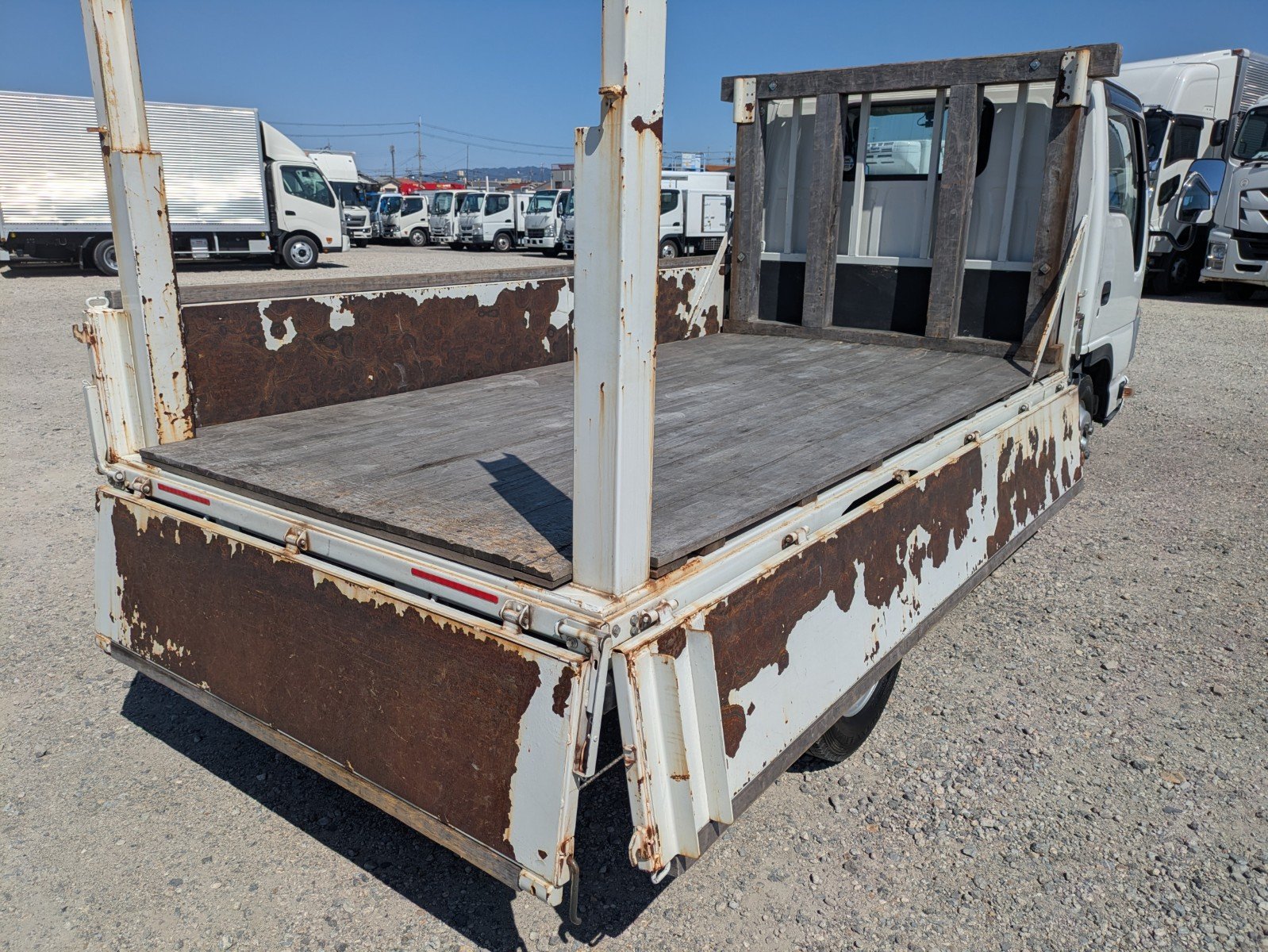 vehicle_image_20260323185207fXH544xyYB.jpg