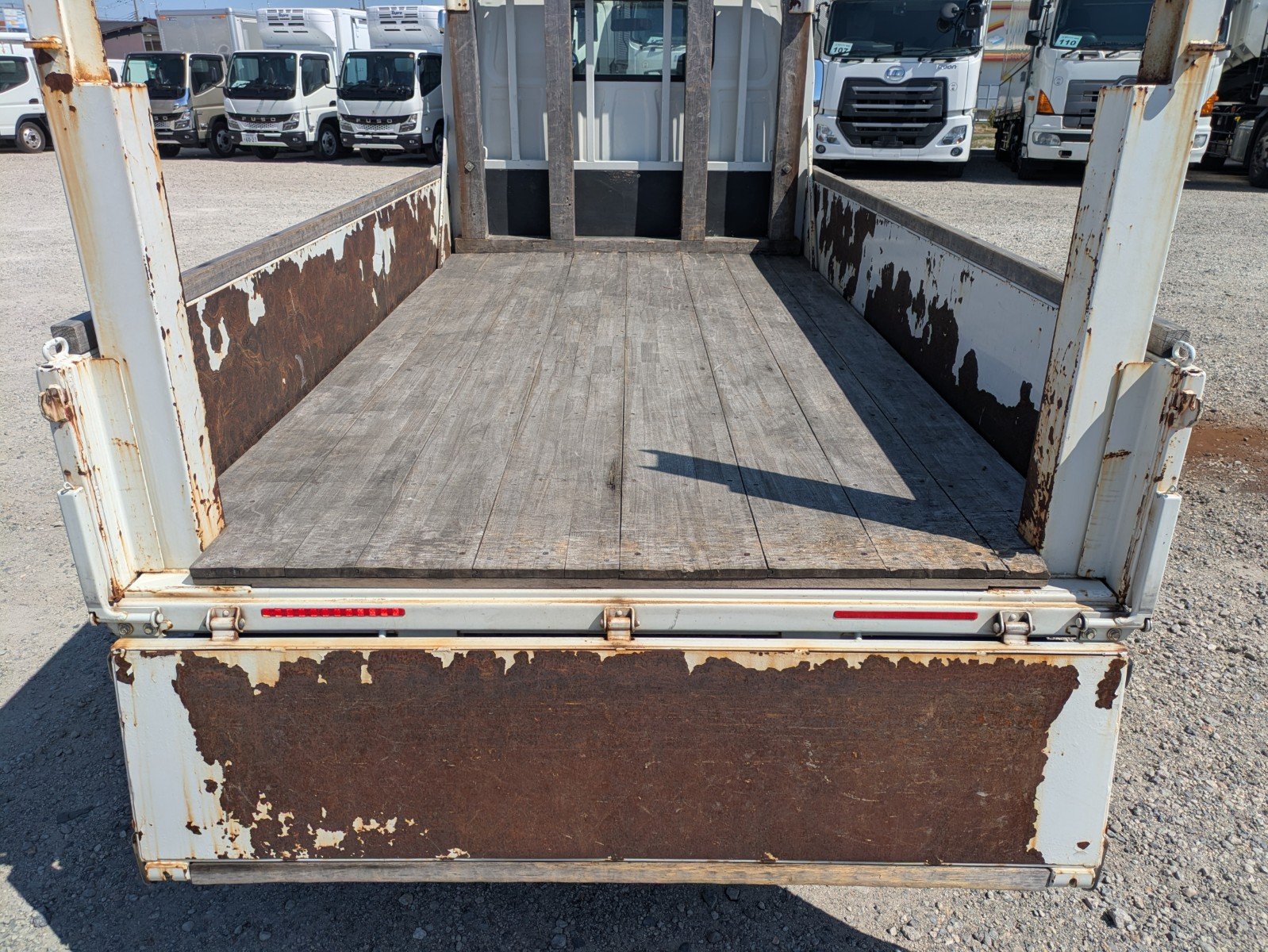 vehicle_image_20260323185207hoTBmIfLTh.jpg