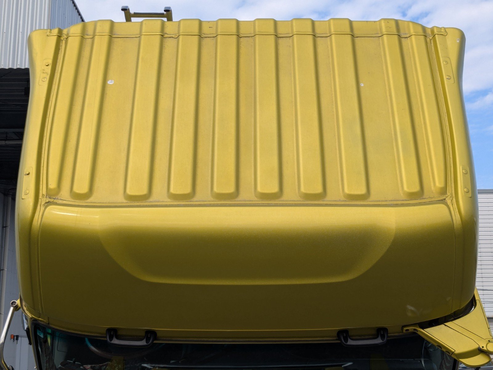 vehicle_image_20260207103951DYtEX6XJy5.jpg