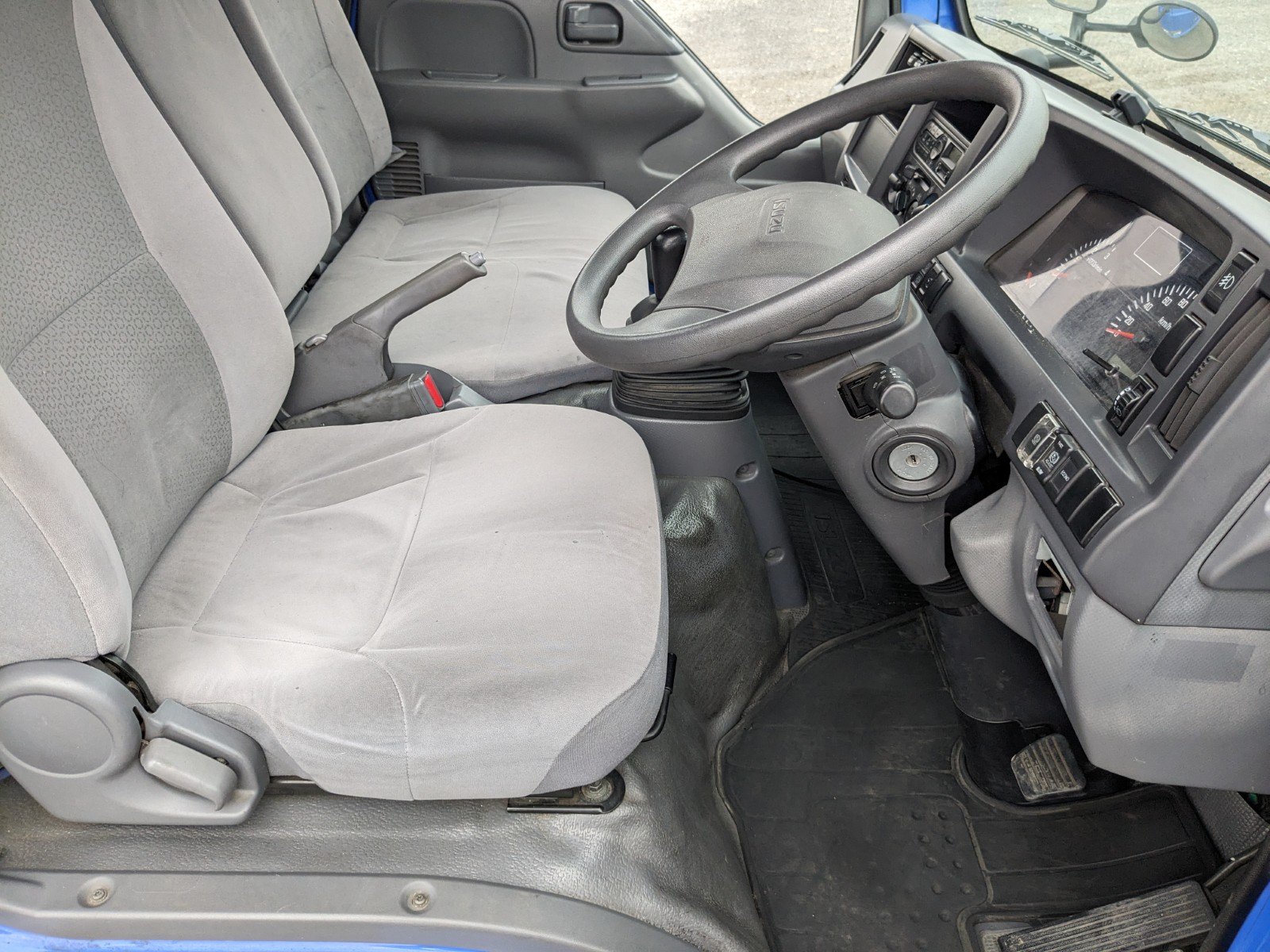vehicle_image_20260309160843s5BPkvSgSg.jpg