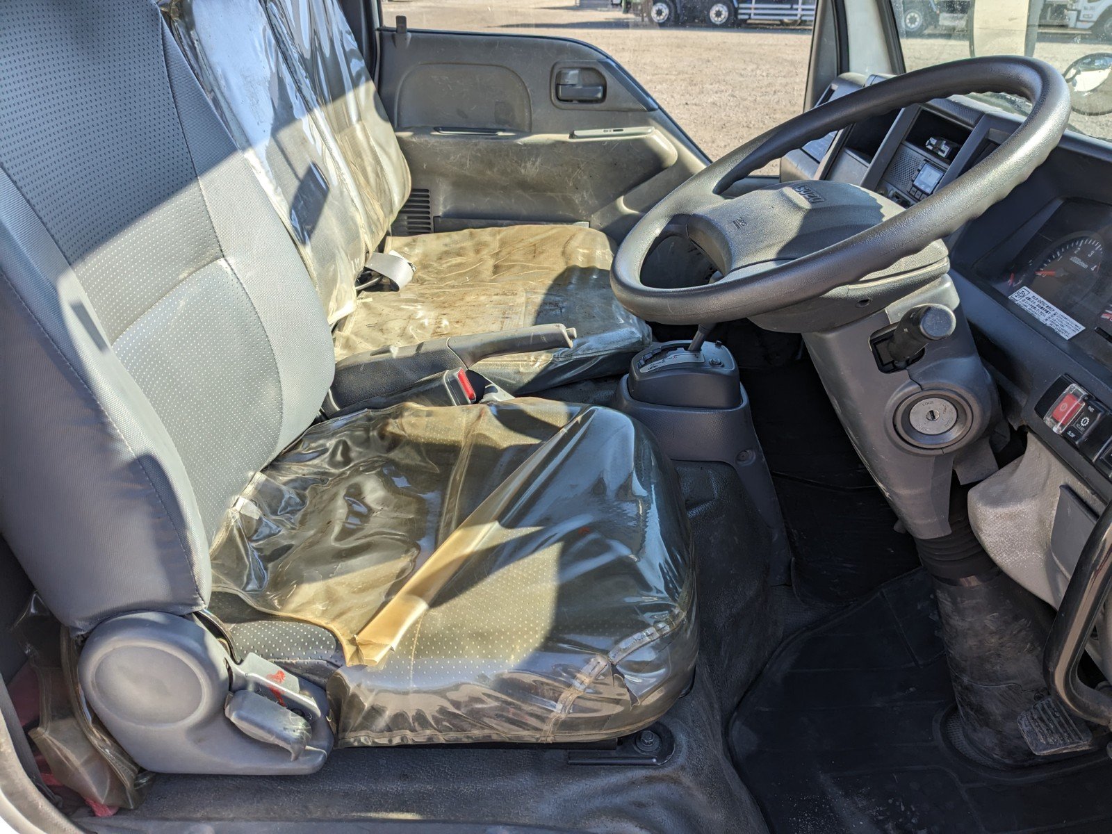 vehicle_image_20260126113503VBJWB1jYFa.jpg