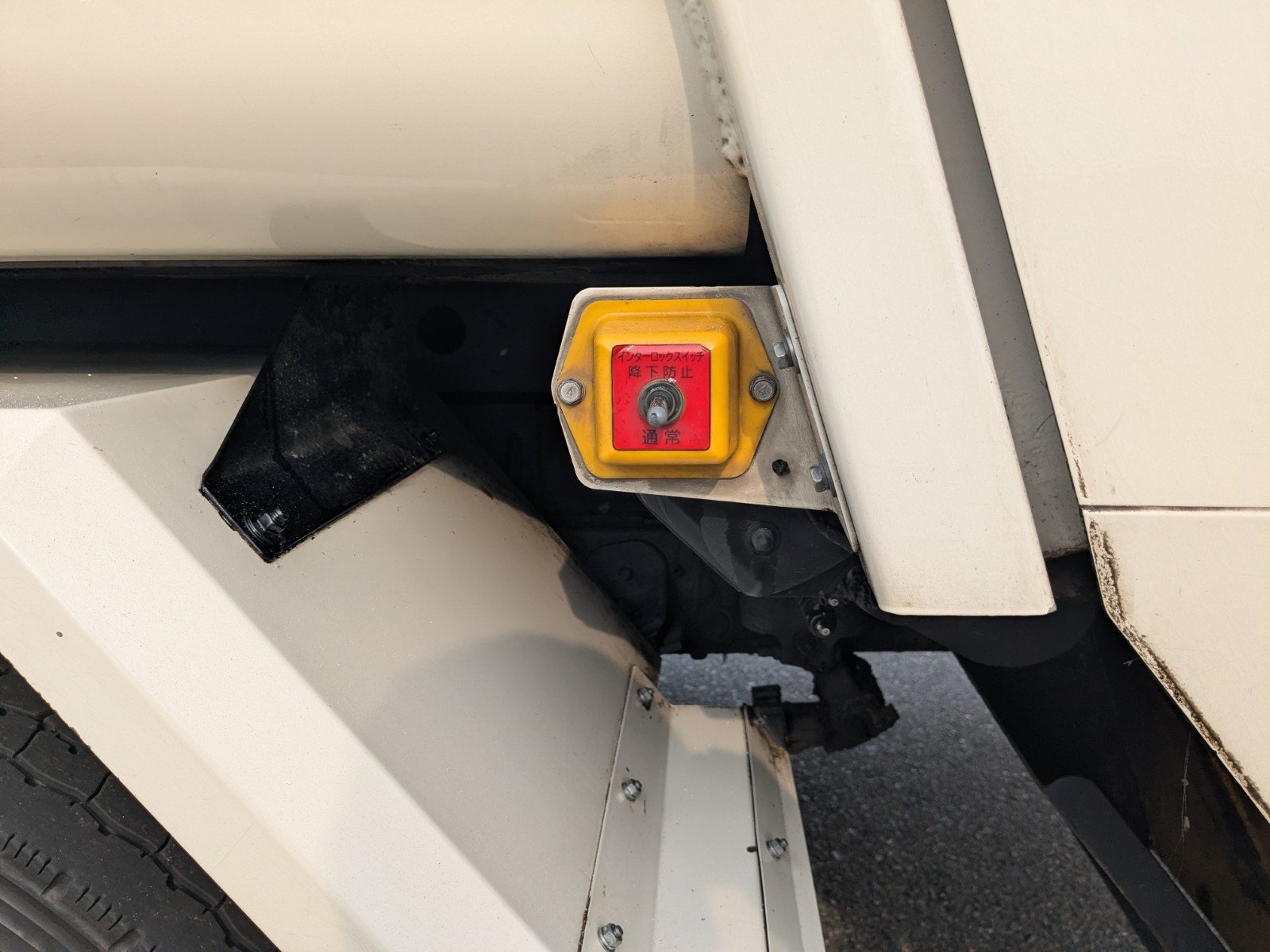 vehicle_image_20260216154414U1bXzrcX2m.jpg