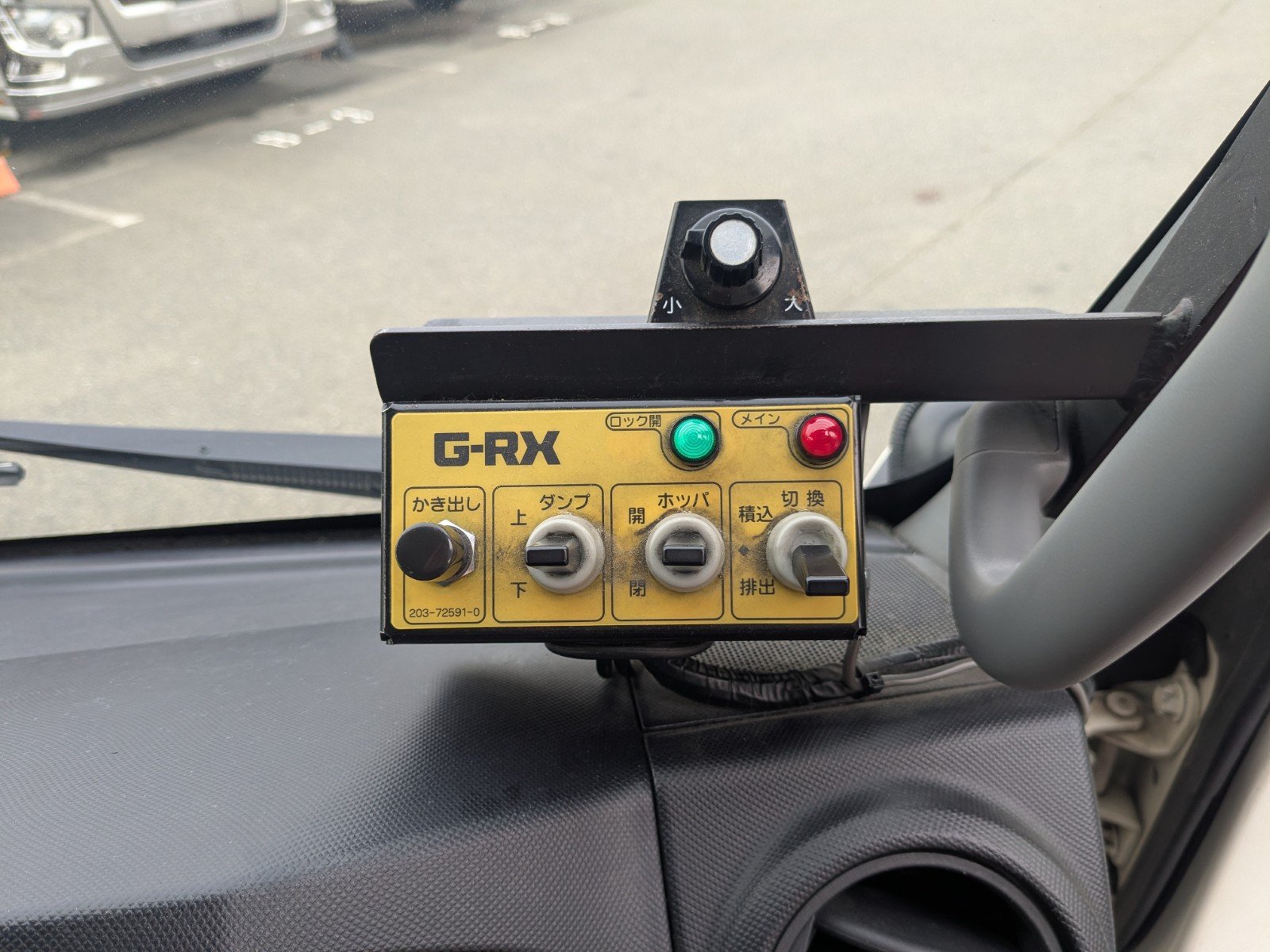 vehicle_image_20260216154432Y0wsaWV90M.jpg