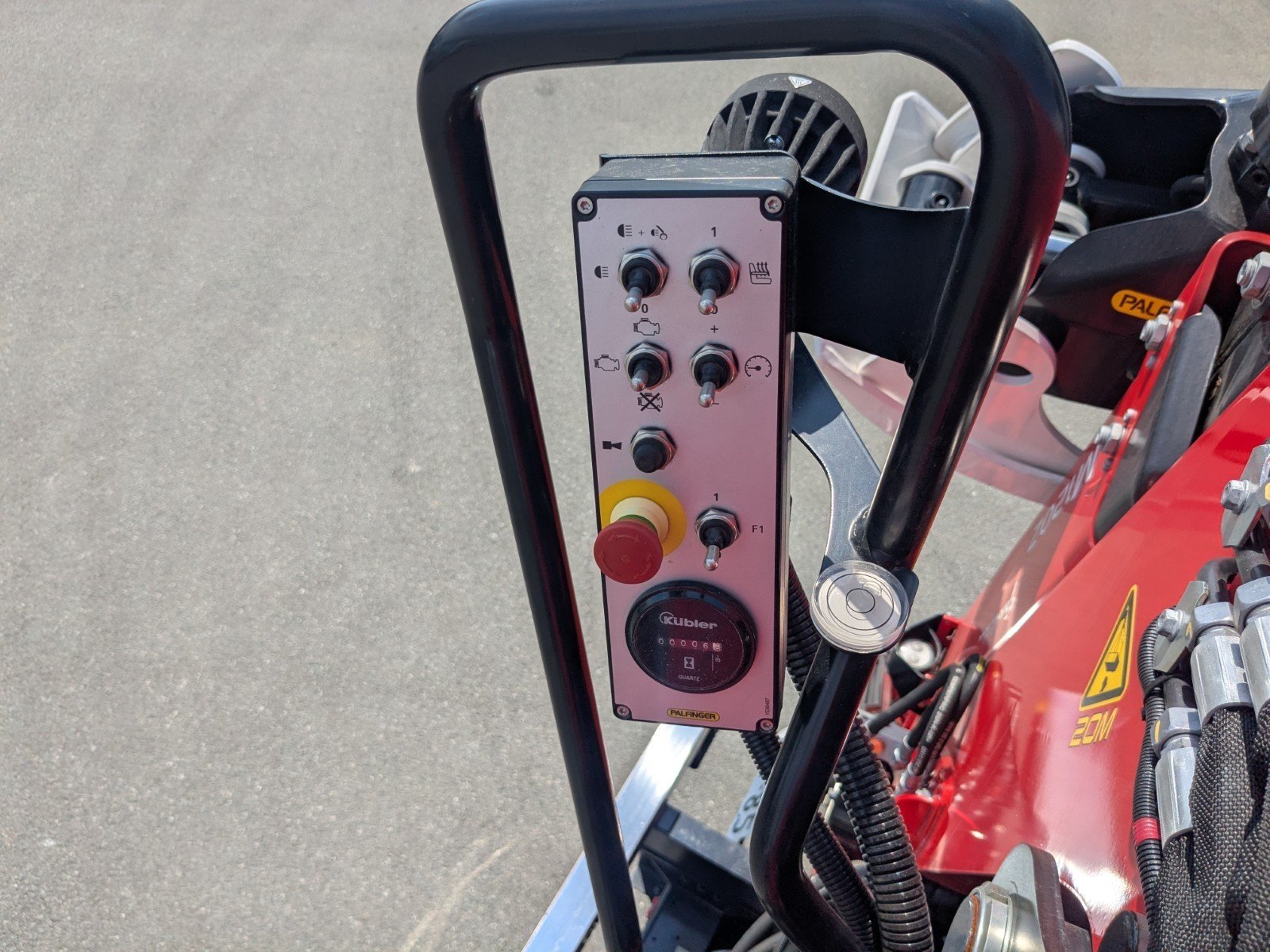 vehicle_image_20260515093444xhiGzszudL.jpg