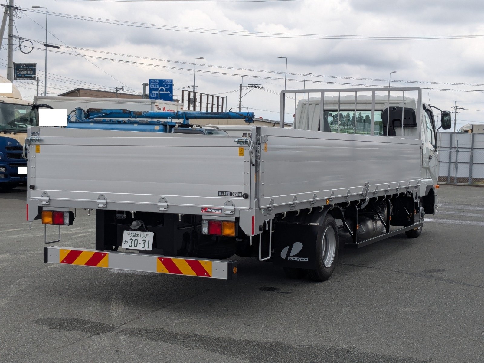 vehicle_image_20260606150257Pth3AusJKJ.jpg