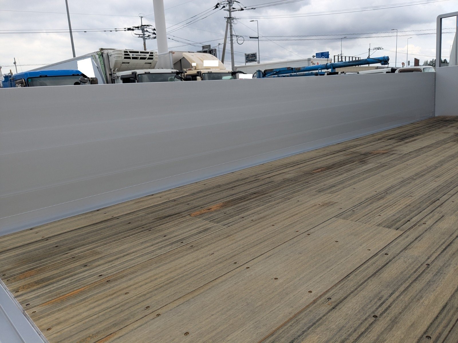 vehicle_image_20260606150257YWgTEa0EAy.jpg