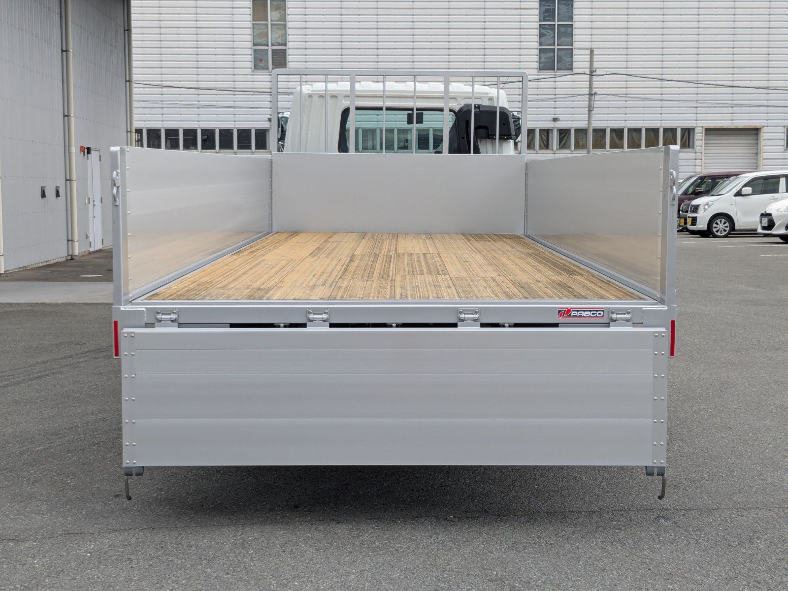vehicle_image_20260606151711DiQzXeVf7M.jpg
