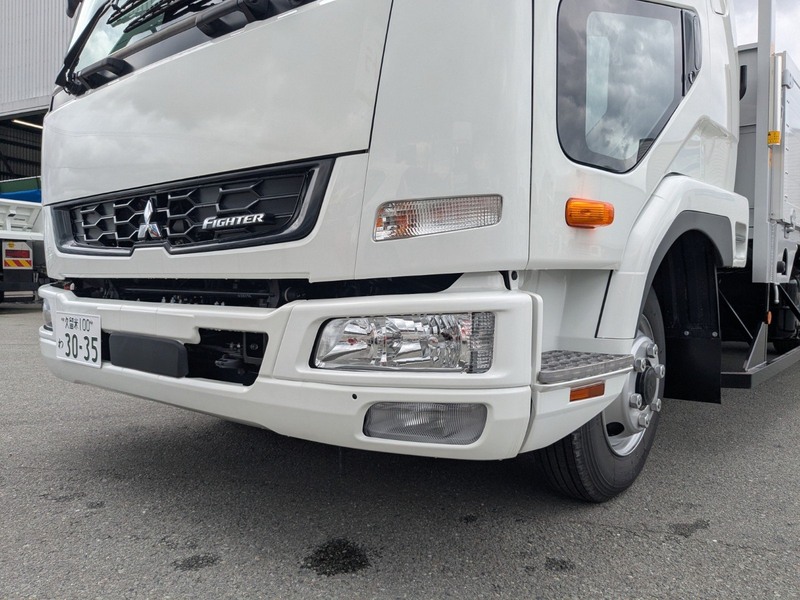 vehicle_image_20260606151711YXClbjEQaW.jpg