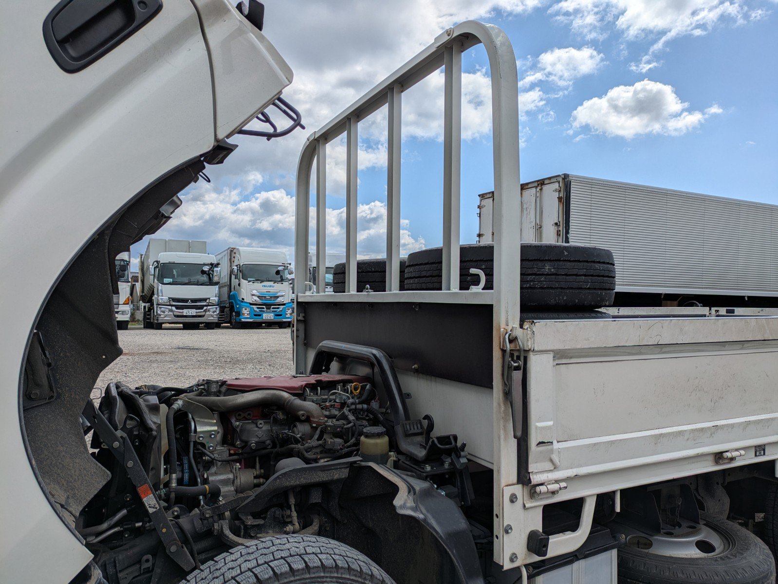vehicle_image_20260312085047lFOWHXOtJO.jpg