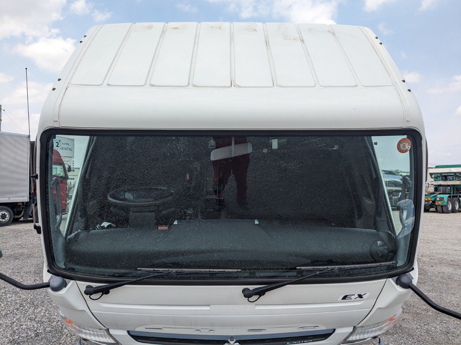 vehicle_image_20260422114226EGKqXj7iCM.jpg