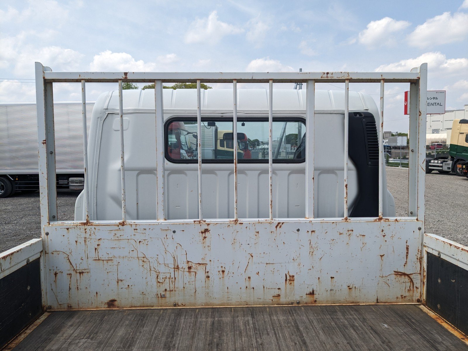 vehicle_image_20260422114226yISmMK0cKm.jpg