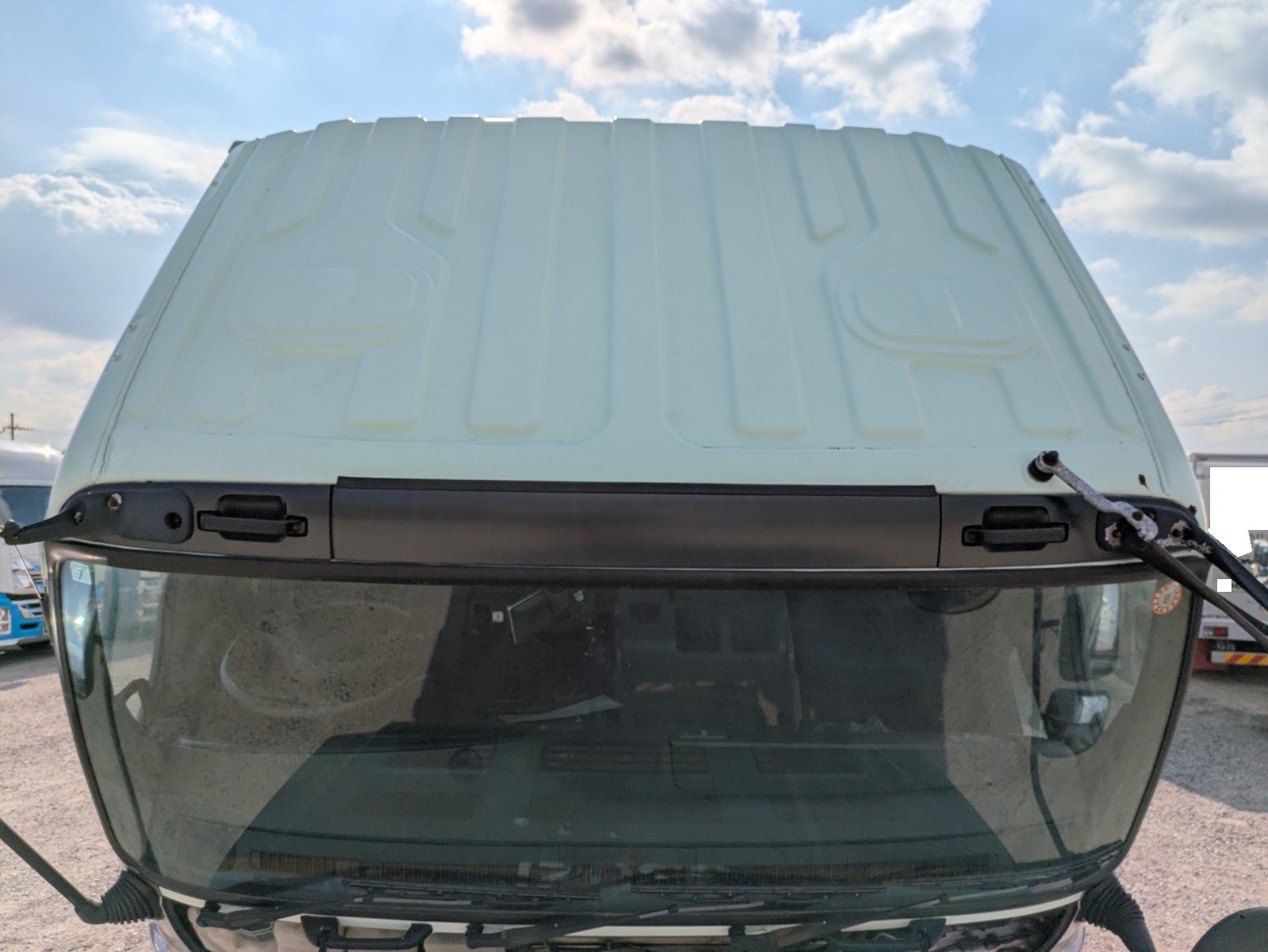 vehicle_image_20260203150811OAAAzqhP7b.jpg