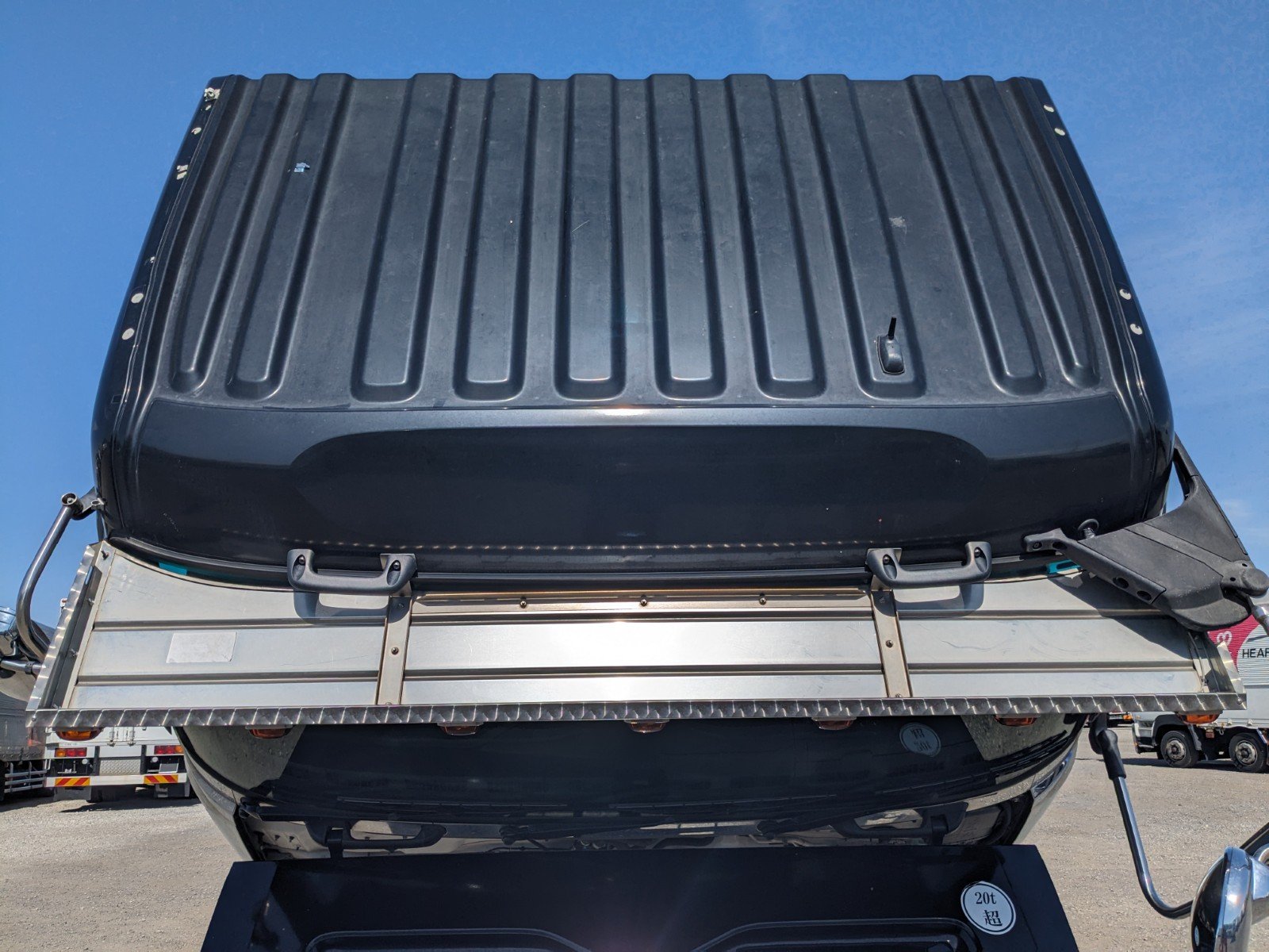 vehicle_image_20260310182500BxoxepzW4t.jpg