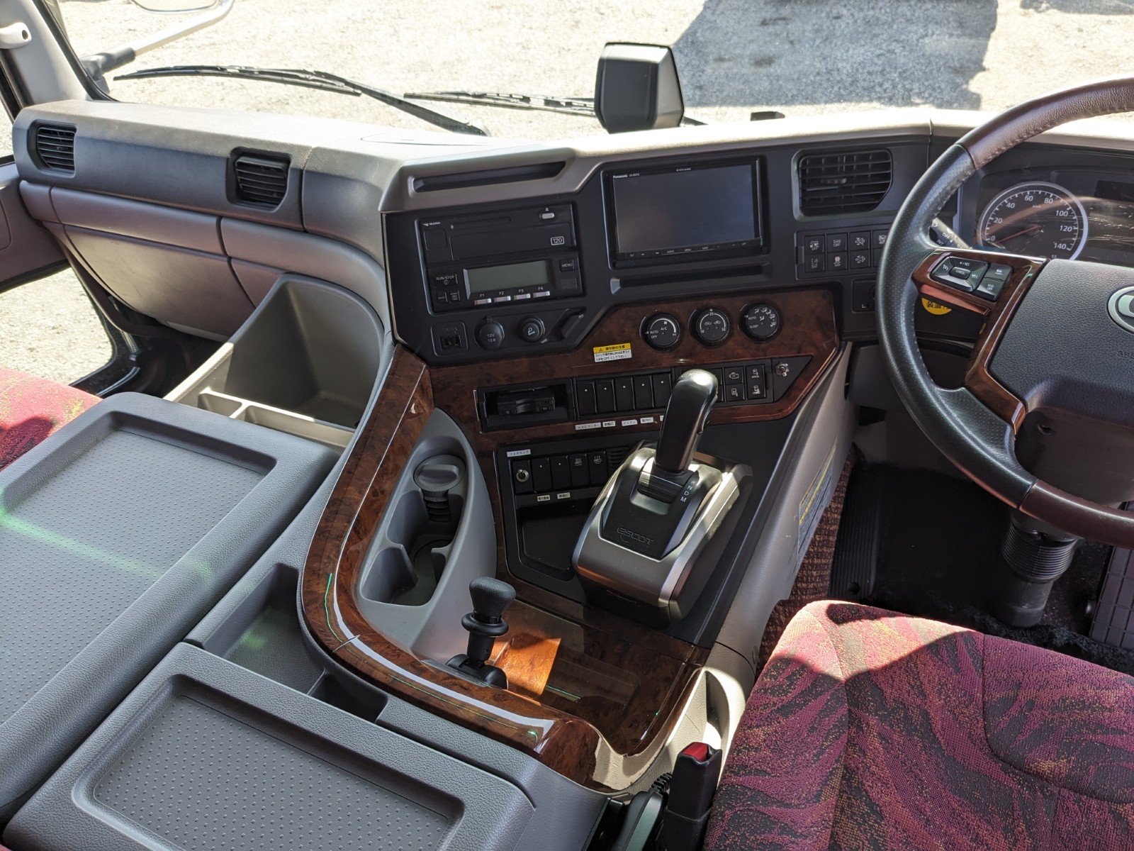 vehicle_image_20260310182500ZkW5Jvmp52.jpg