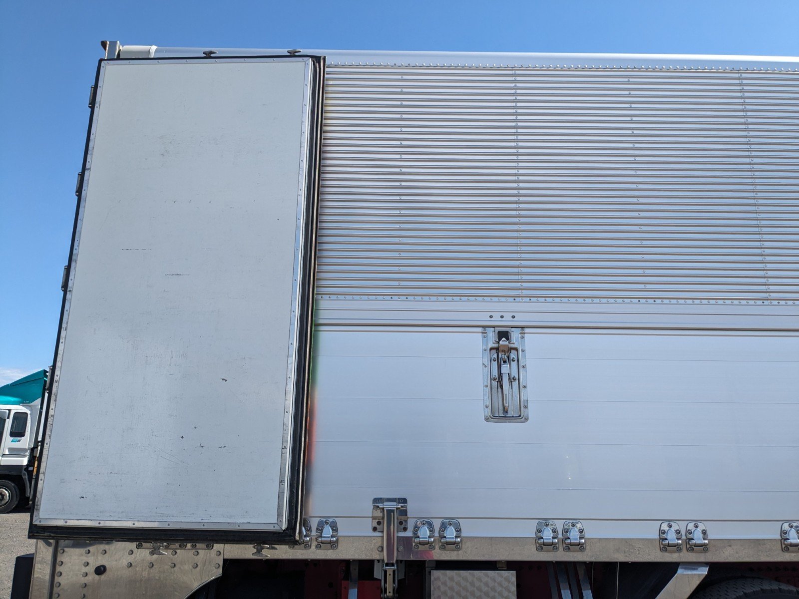 vehicle_image_20260310182500cPNkOCD12q.jpg