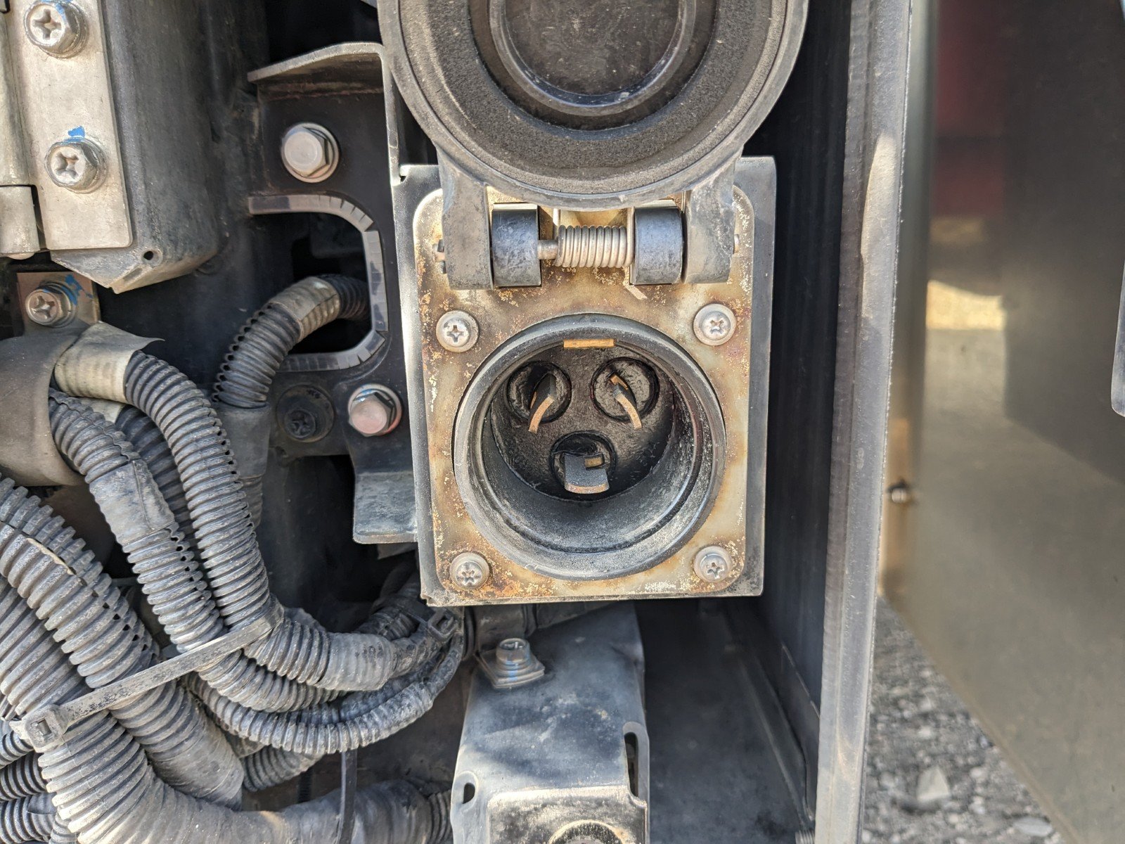 vehicle_image_20260310182500kwZBdFeCZd.jpg