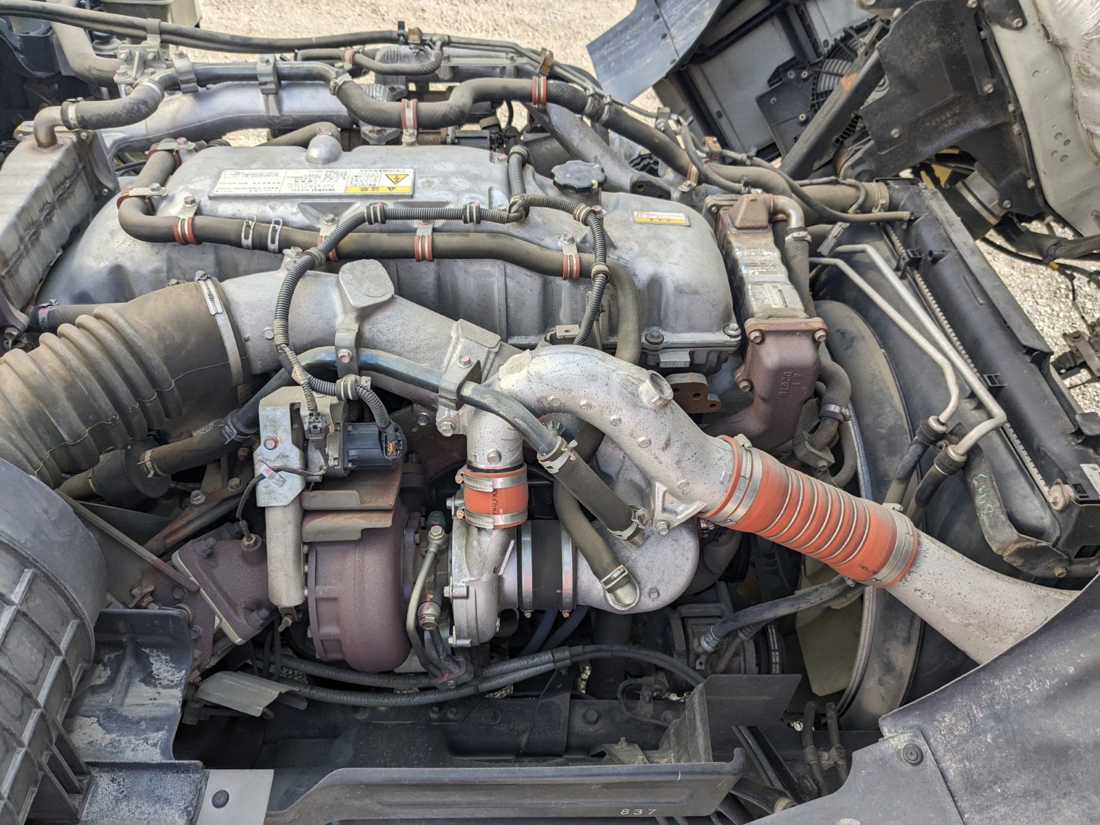 vehicle_image_202602200940075fZNNbE3nr.jpg