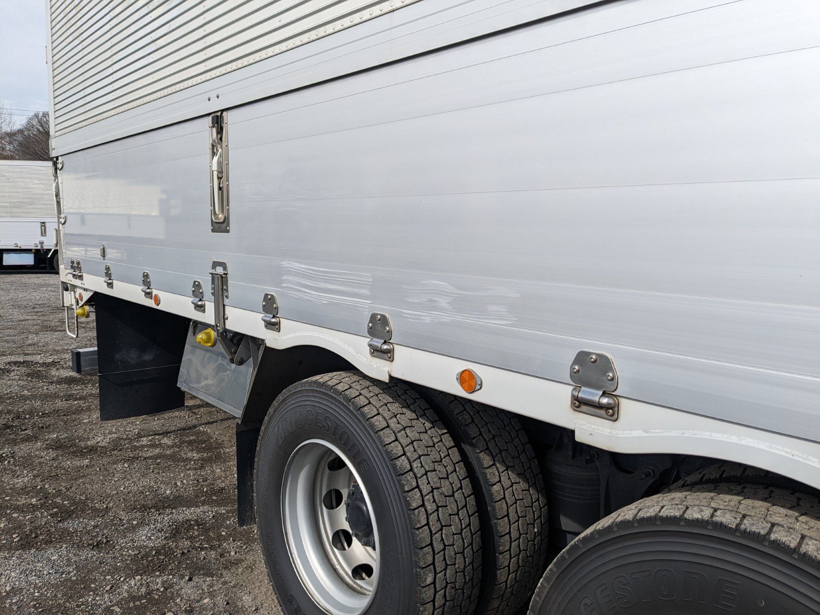 vehicle_image_202603020933175kTg2BqXVU.jpg