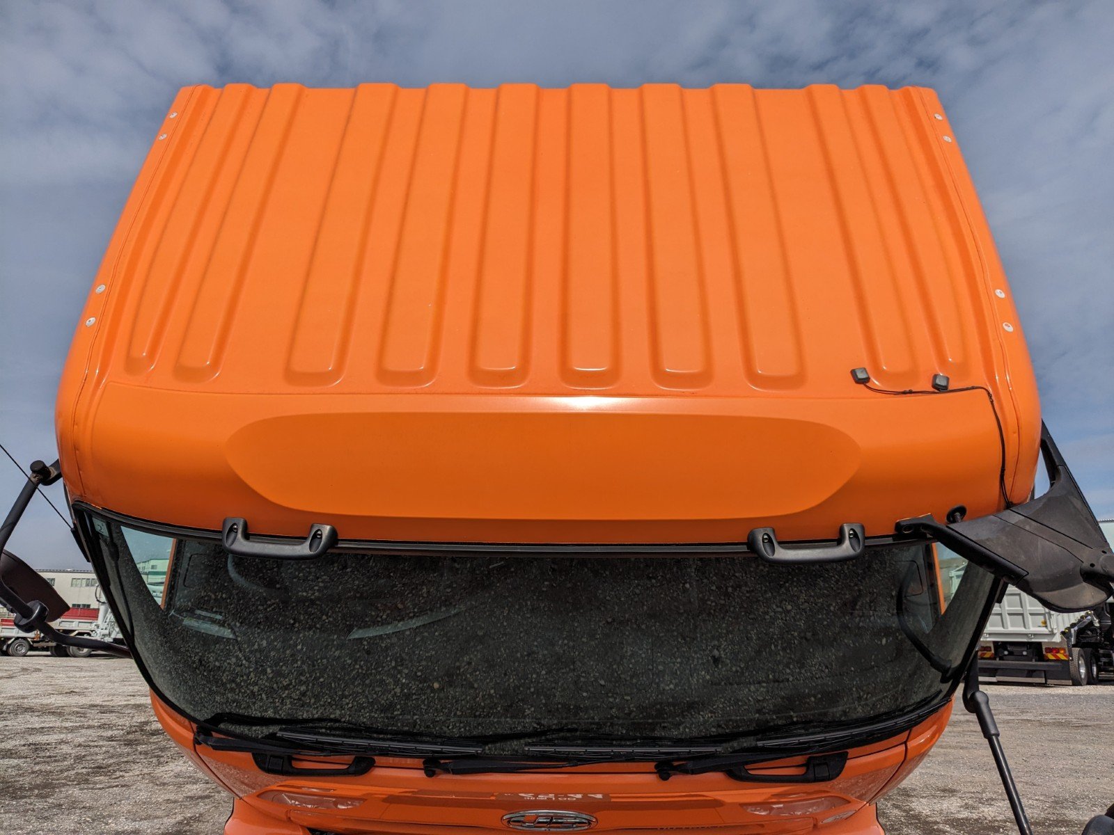 vehicle_image_20260302093317BQlre80y9l.jpg