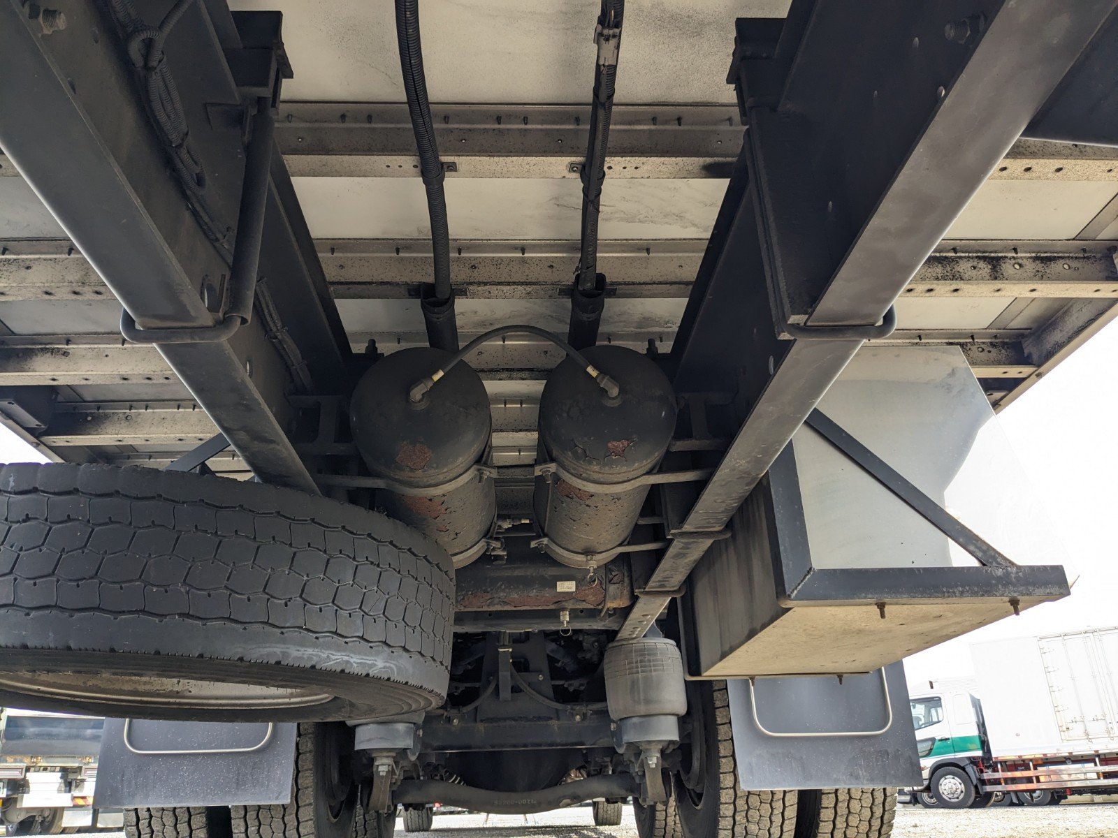 vehicle_image_20260302093317M3bBRl67g7.jpg