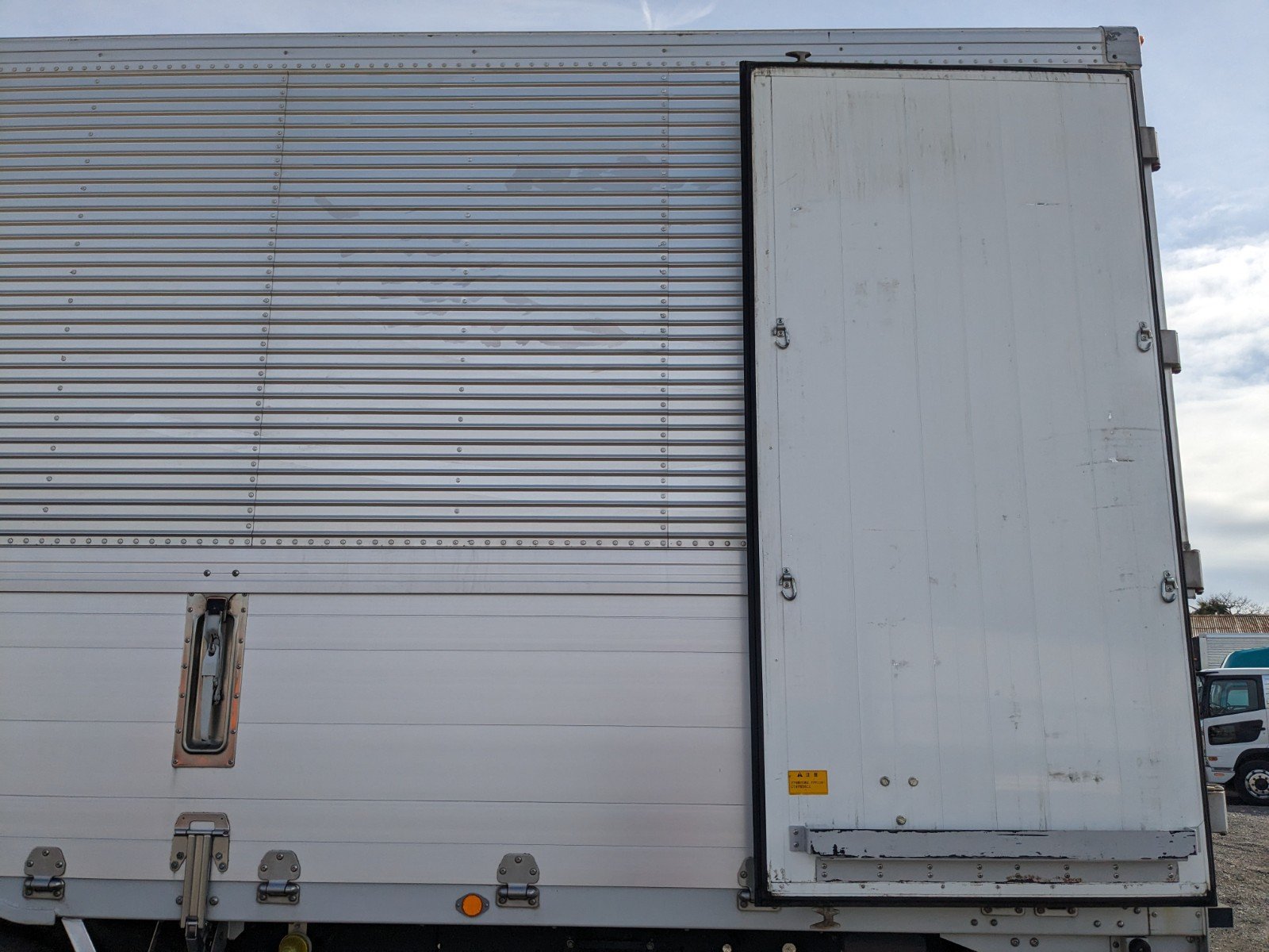 vehicle_image_20260302093317WSGH1hFyAP.jpg