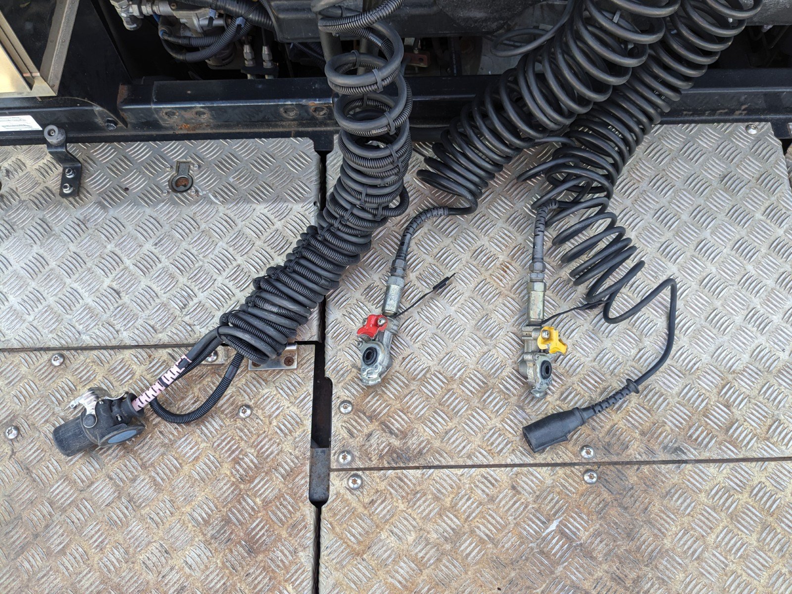 vehicle_image_202603301835041W1Qix2GIF.jpg
