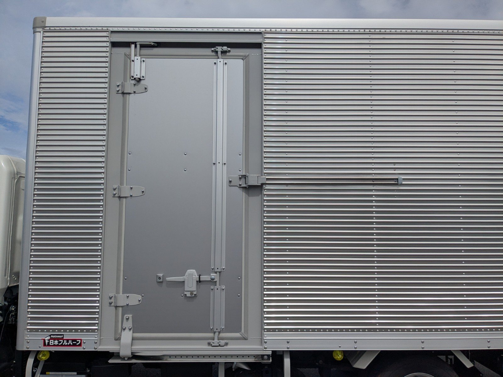vehicle_image_202605220954077j419gPiyd.jpg