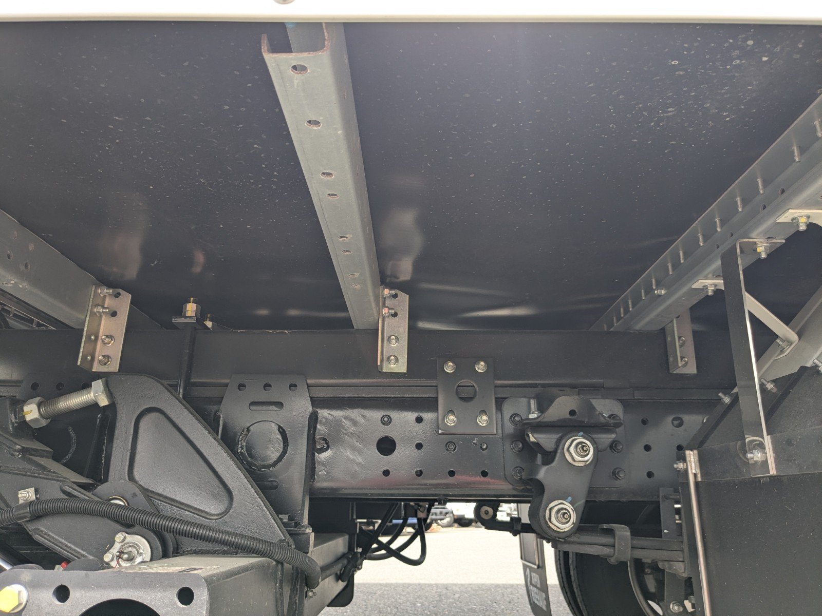vehicle_image_20260522095407tzGcTm5xO3.jpg