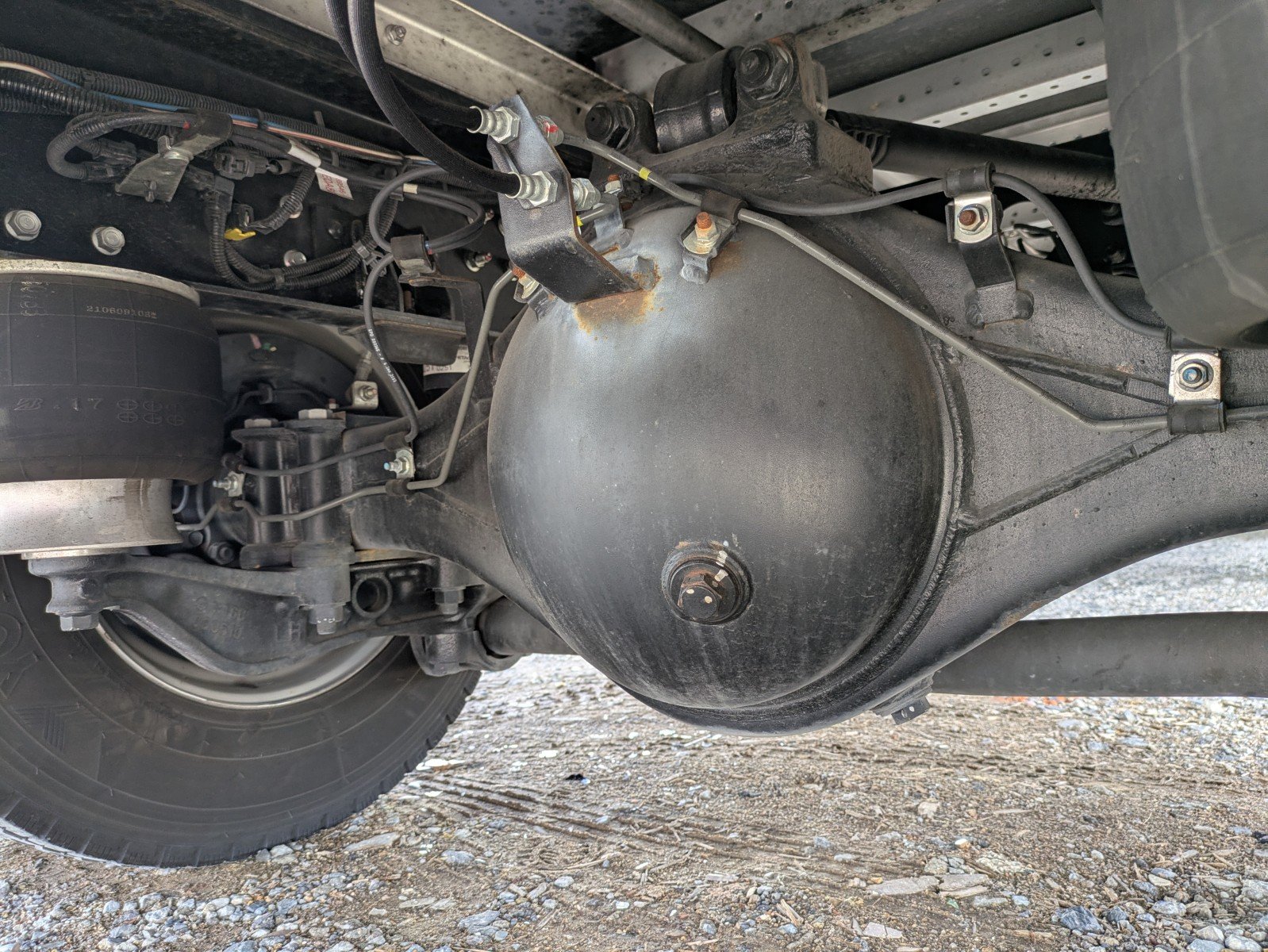 vehicle_image_202604241047385q8L4agB82.jpg