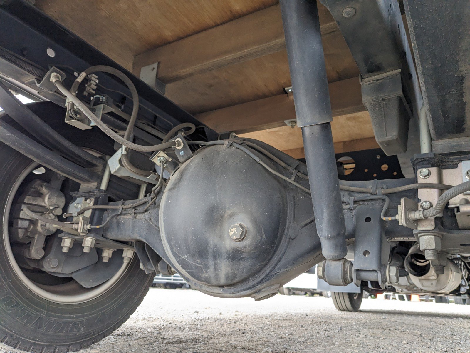 vehicle_image_20260420162924NqBwzpBYwr.jpg