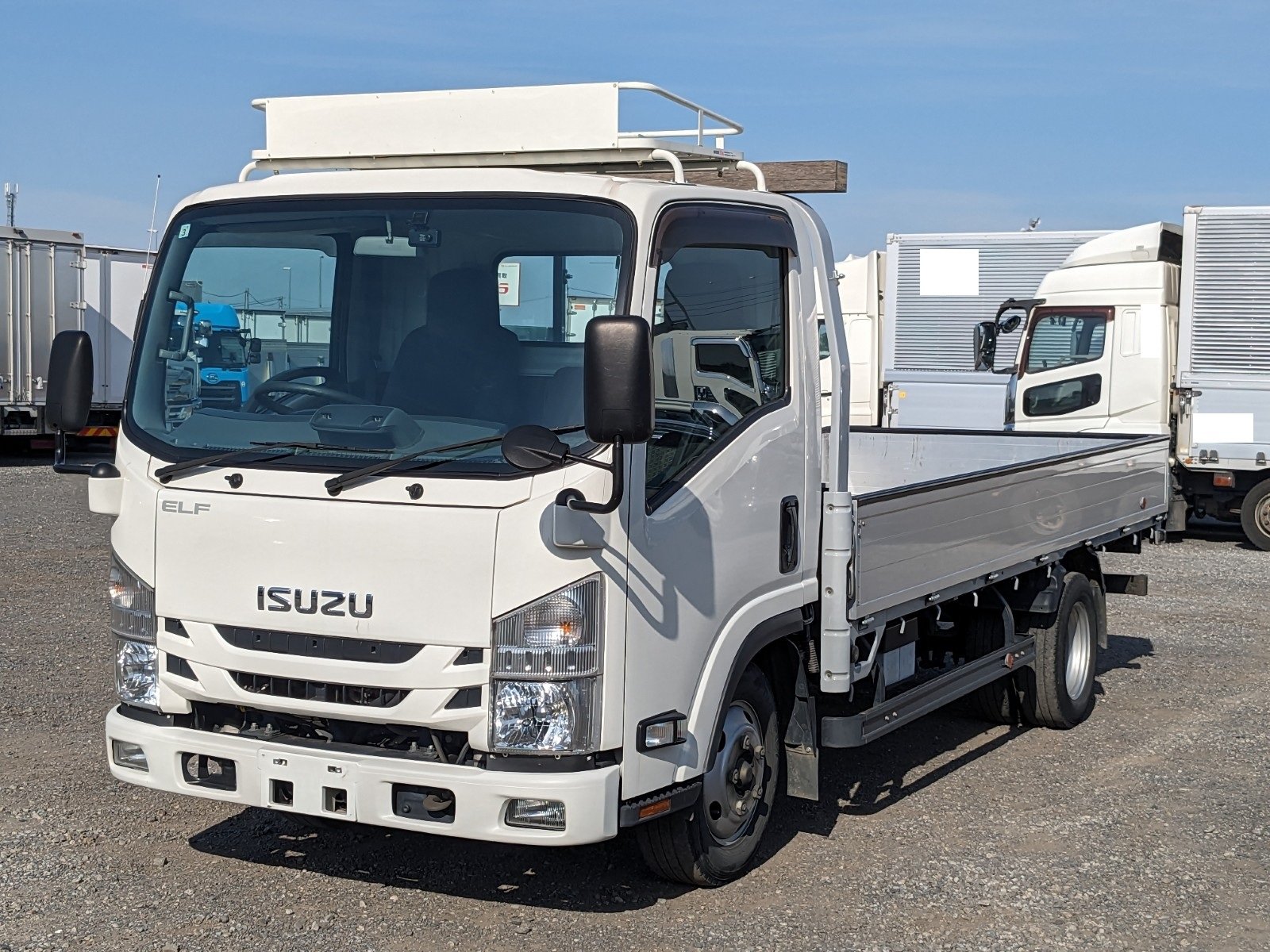 vehicle_image_20260513150308hbeUT0Pjp3.jpg