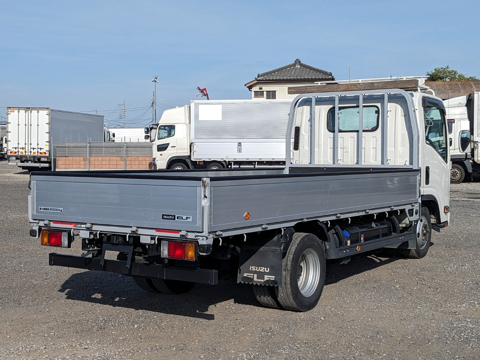 vehicle_image_20260513150415By8QymexCT.jpg