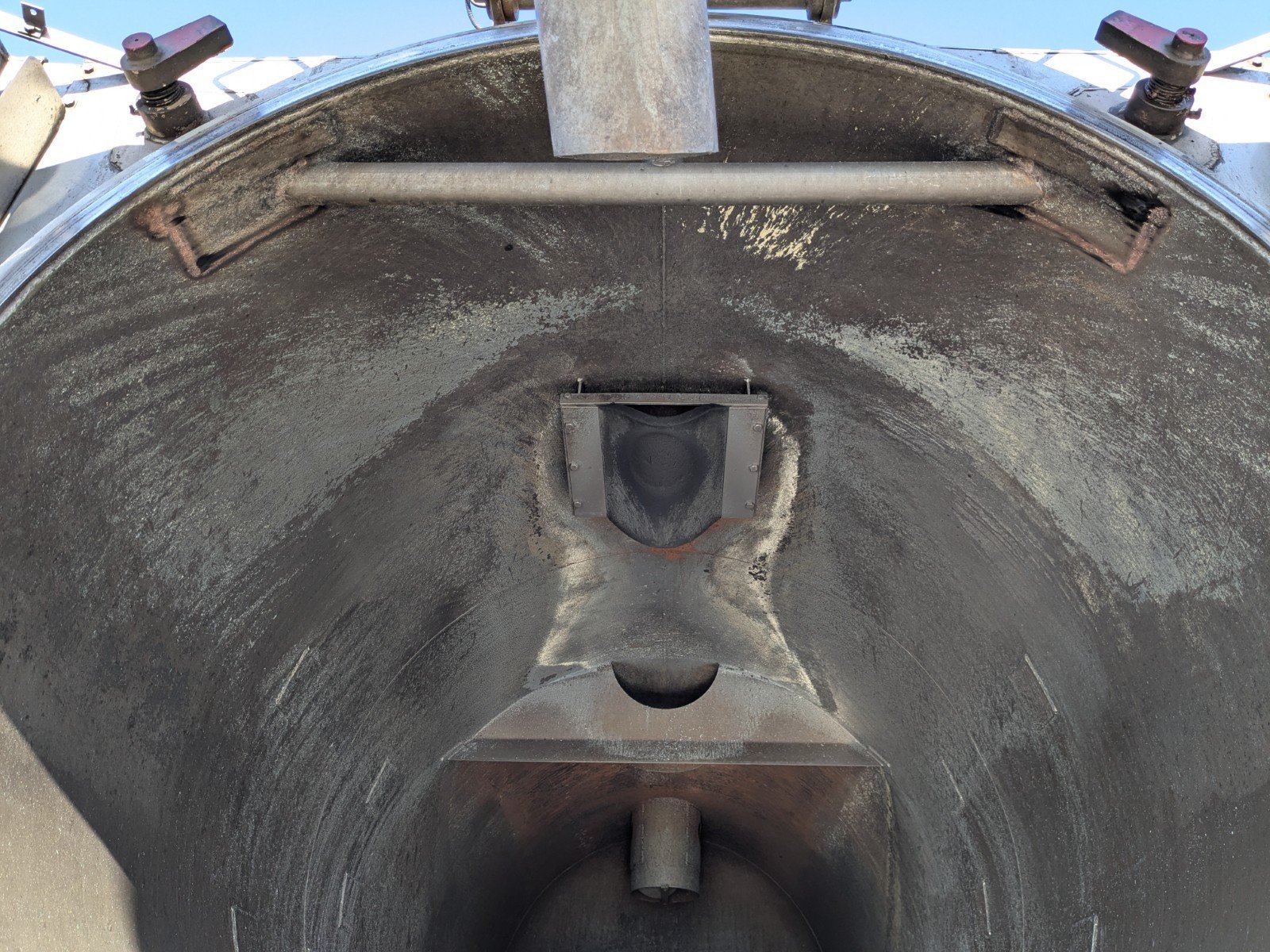 vehicle_image_20260219093628LVigGHwXwh.jpg