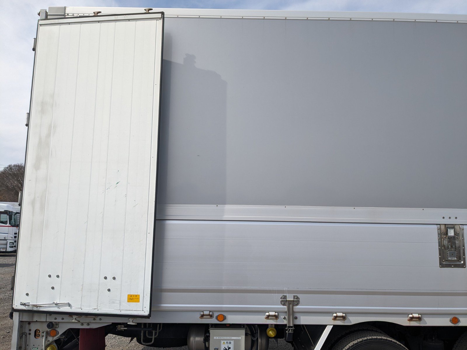 vehicle_image_20260306144524xE4AvezGt9.jpg
