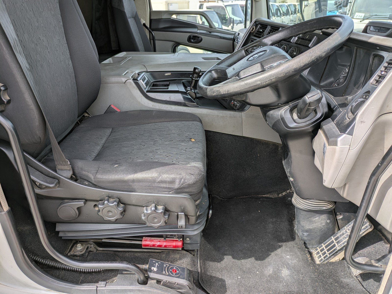 vehicle_image_20260310170715amqoxjM4NX.jpg