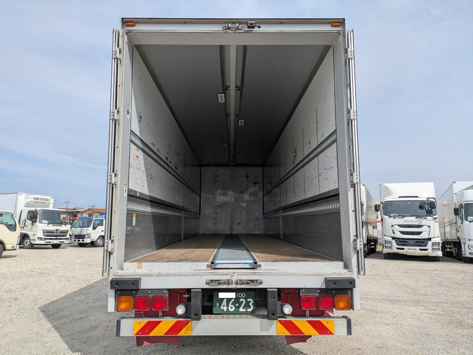 vehicle_image_20260310170715avEHoLlh2N.jpg
