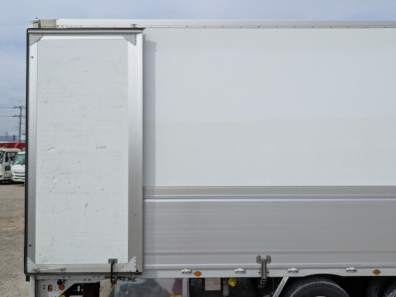 vehicle_image_20260310170715e1foZJefzM.jpg