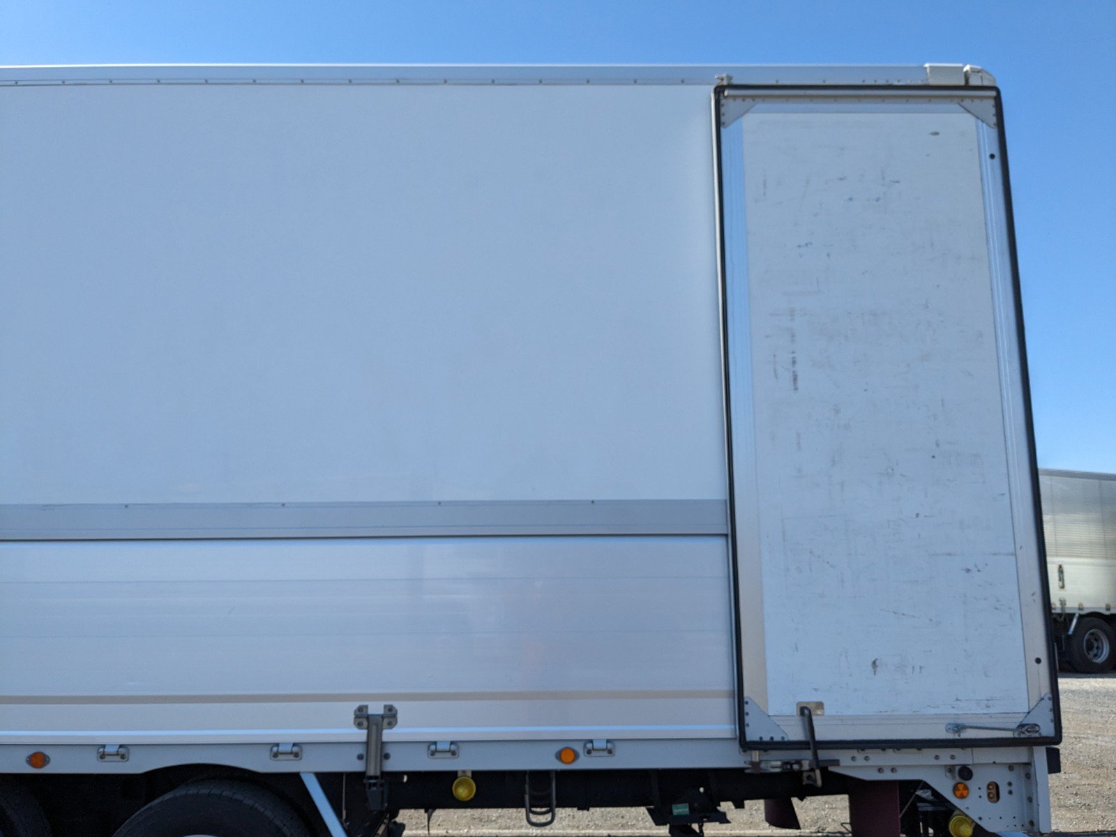 vehicle_image_202603271649459NqStgCBQQ.jpg