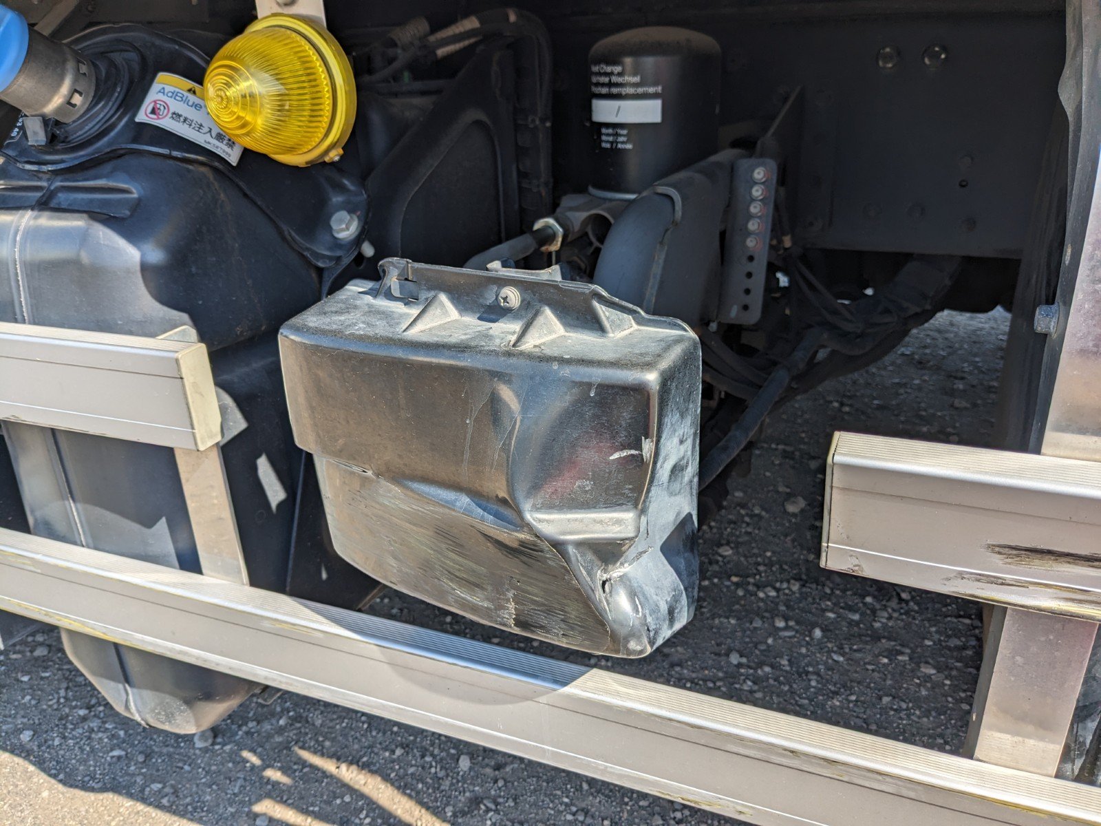 vehicle_image_20260327164945CPQU2dq4dO.jpg