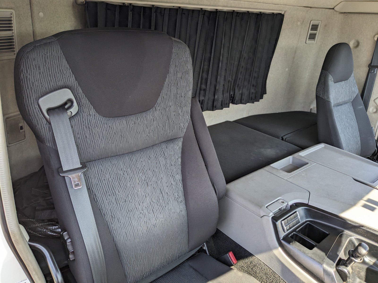 vehicle_image_20260327164945cDat0FV5jM.jpg