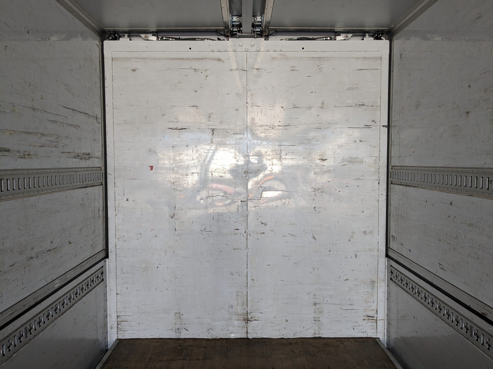vehicle_image_20260327164945roNrzvtFY2.jpg