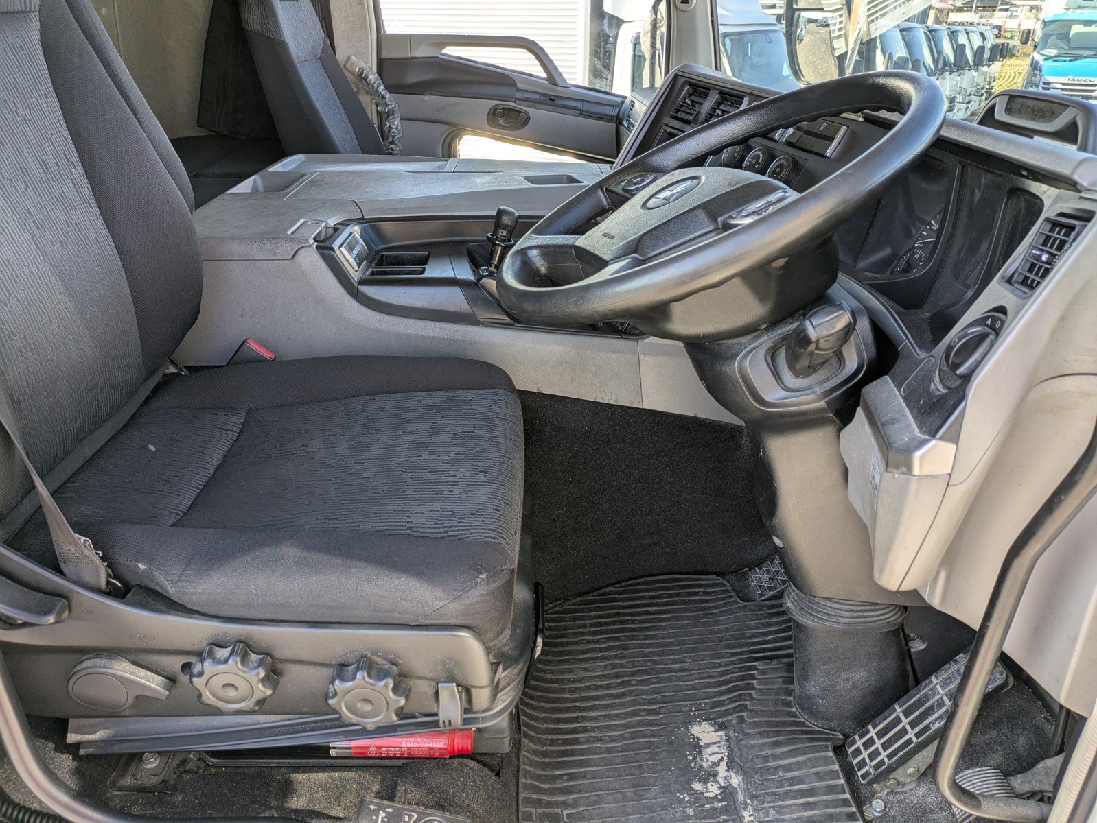 vehicle_image_202603161119535jemFqCWCv.jpg