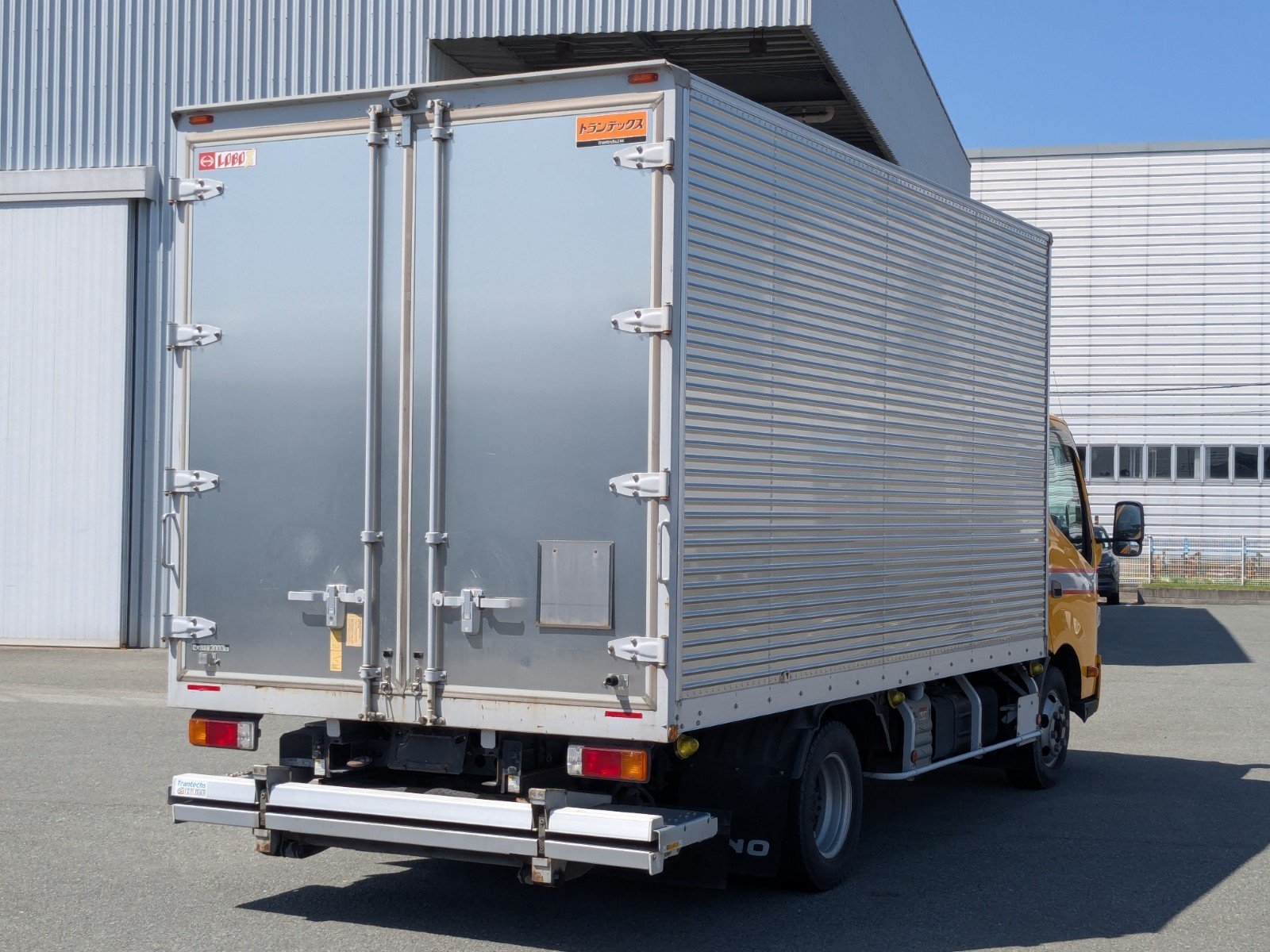 vehicle_image_20260417095023yMv9UOAROy.jpg