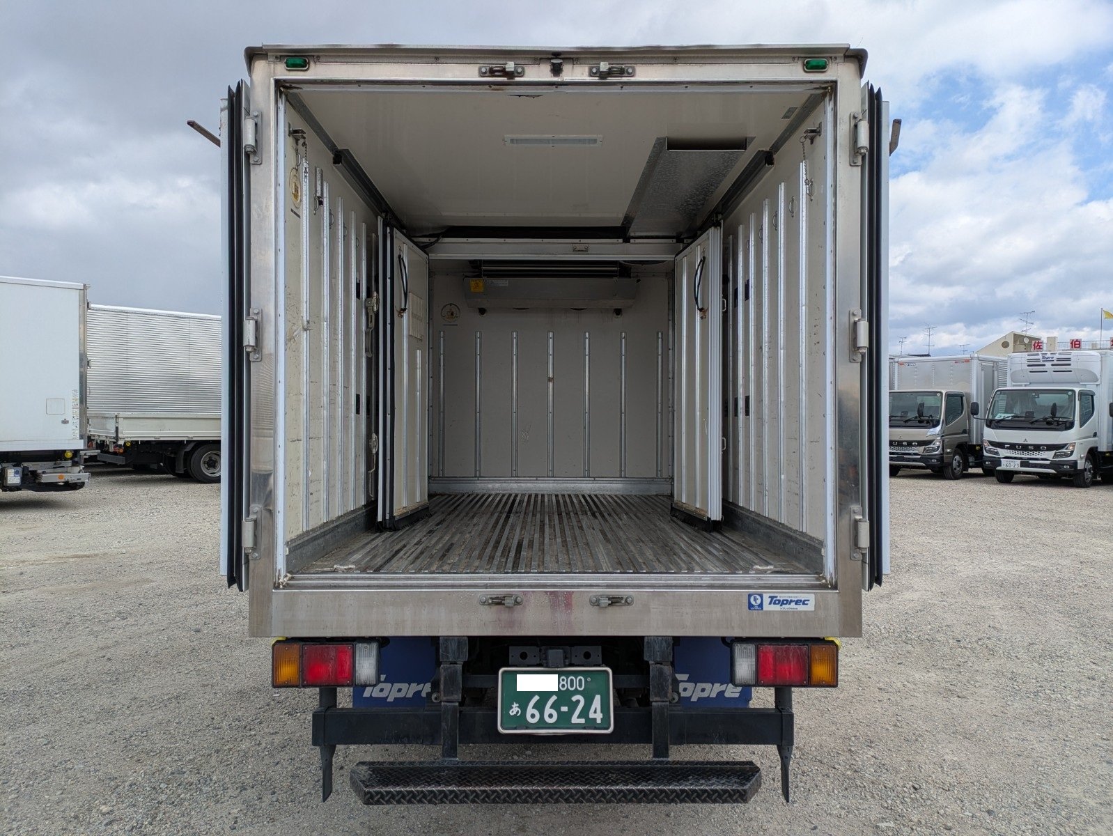 vehicle_image_20260312091542GmElWC86Rz.jpg