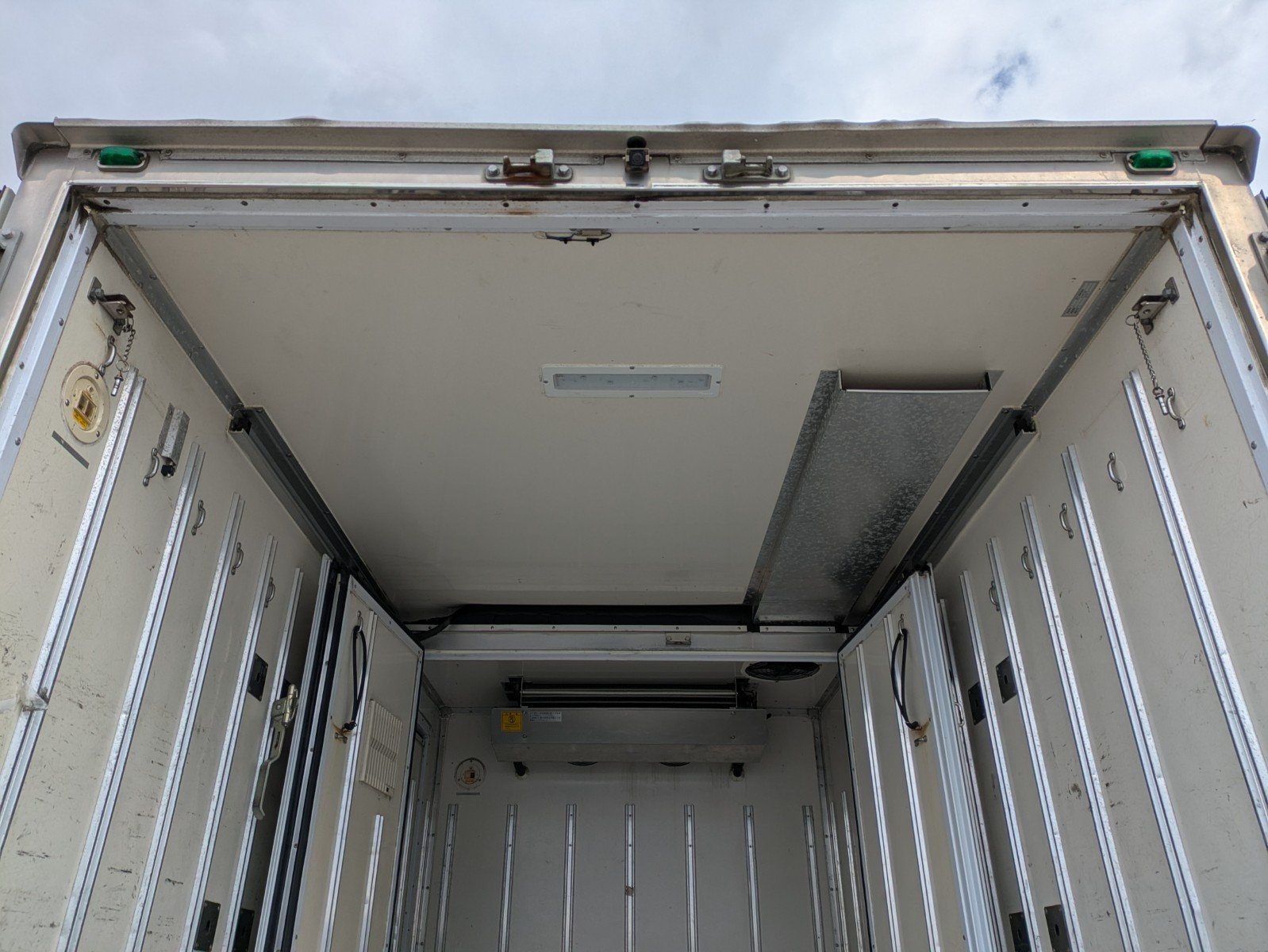 vehicle_image_20260312091542gcV6QGBENg.jpg