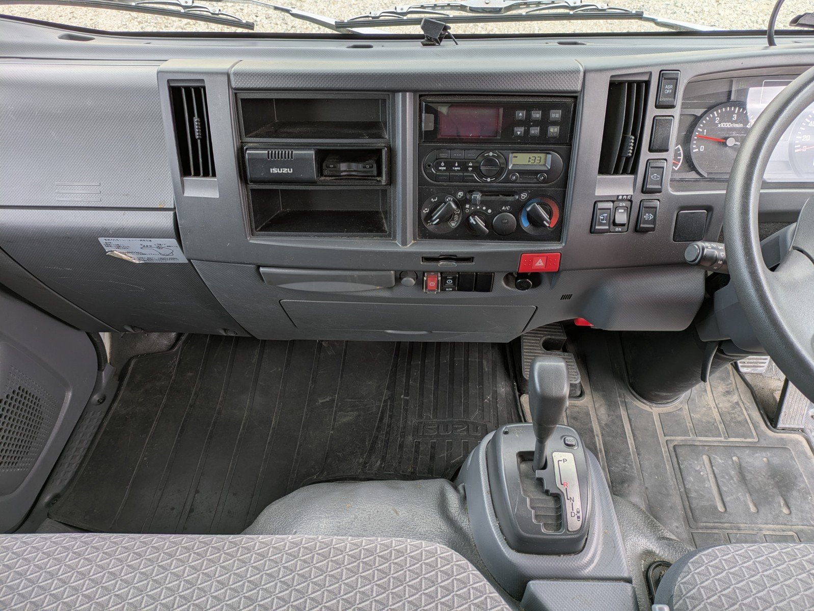 vehicle_image_20260312091542rbU6QD3lb6.jpg